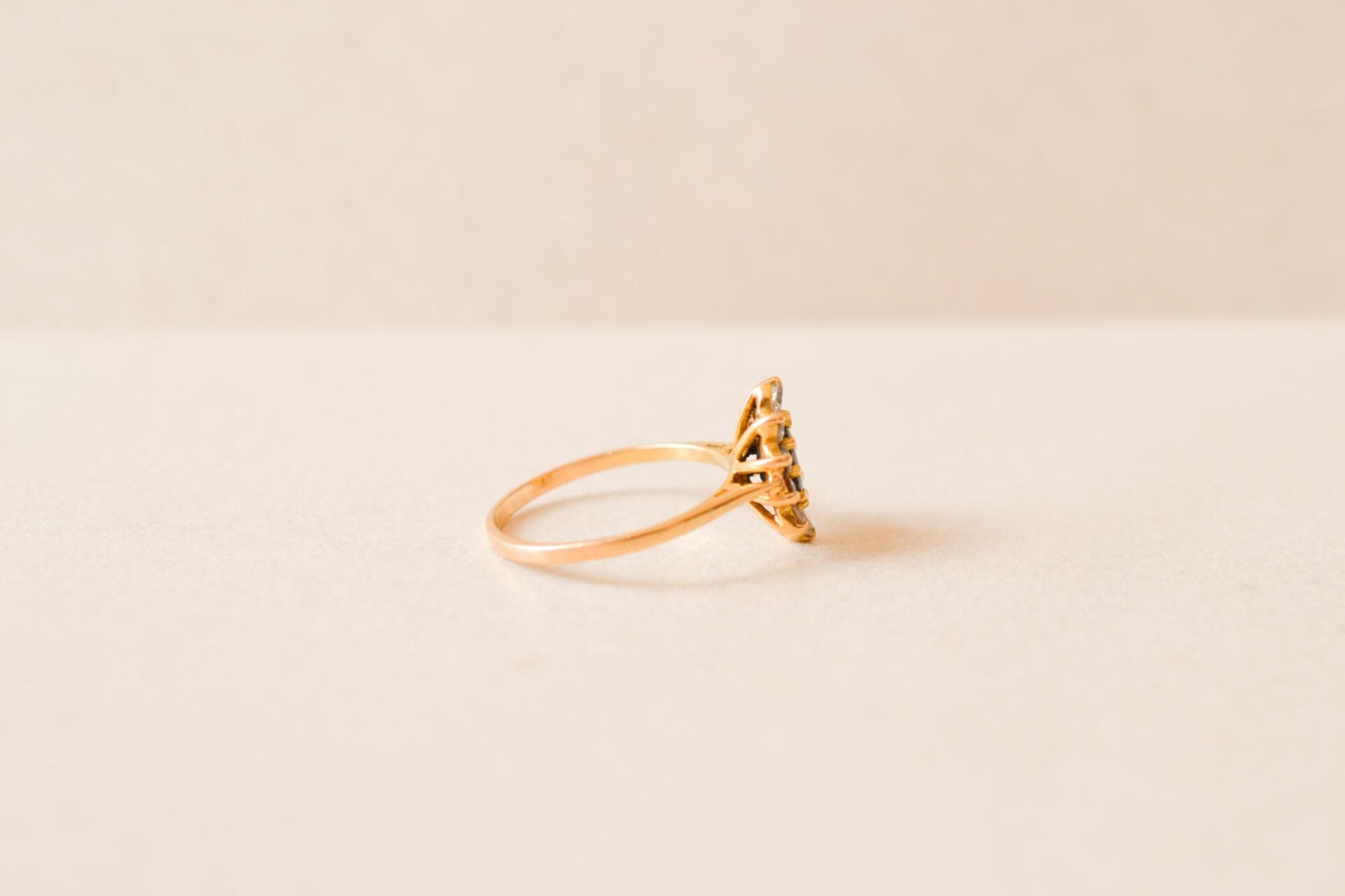 Bague Marguerite Or Jaune Saphir