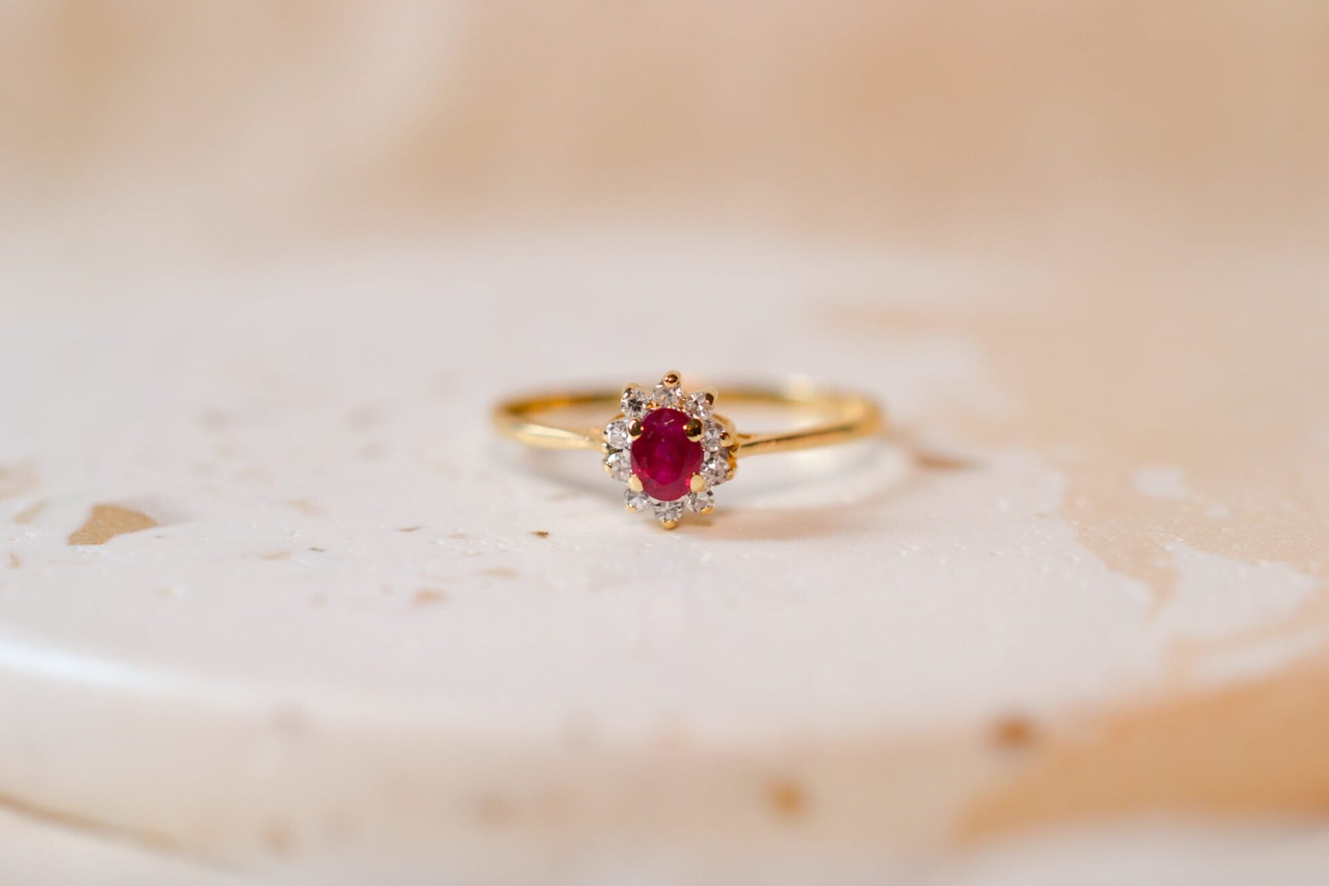 Bague Marguerite Rubis et Diamants