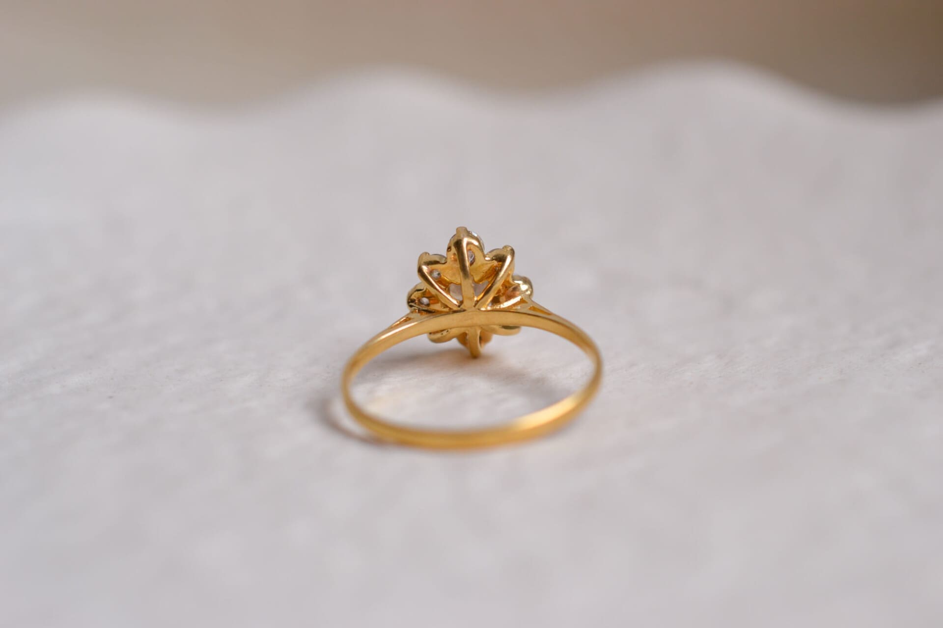 Bague Marguerite Saphirs blancs