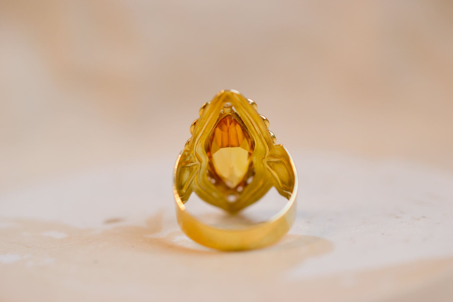 Bague Marquise Saphir de synthèse jaune