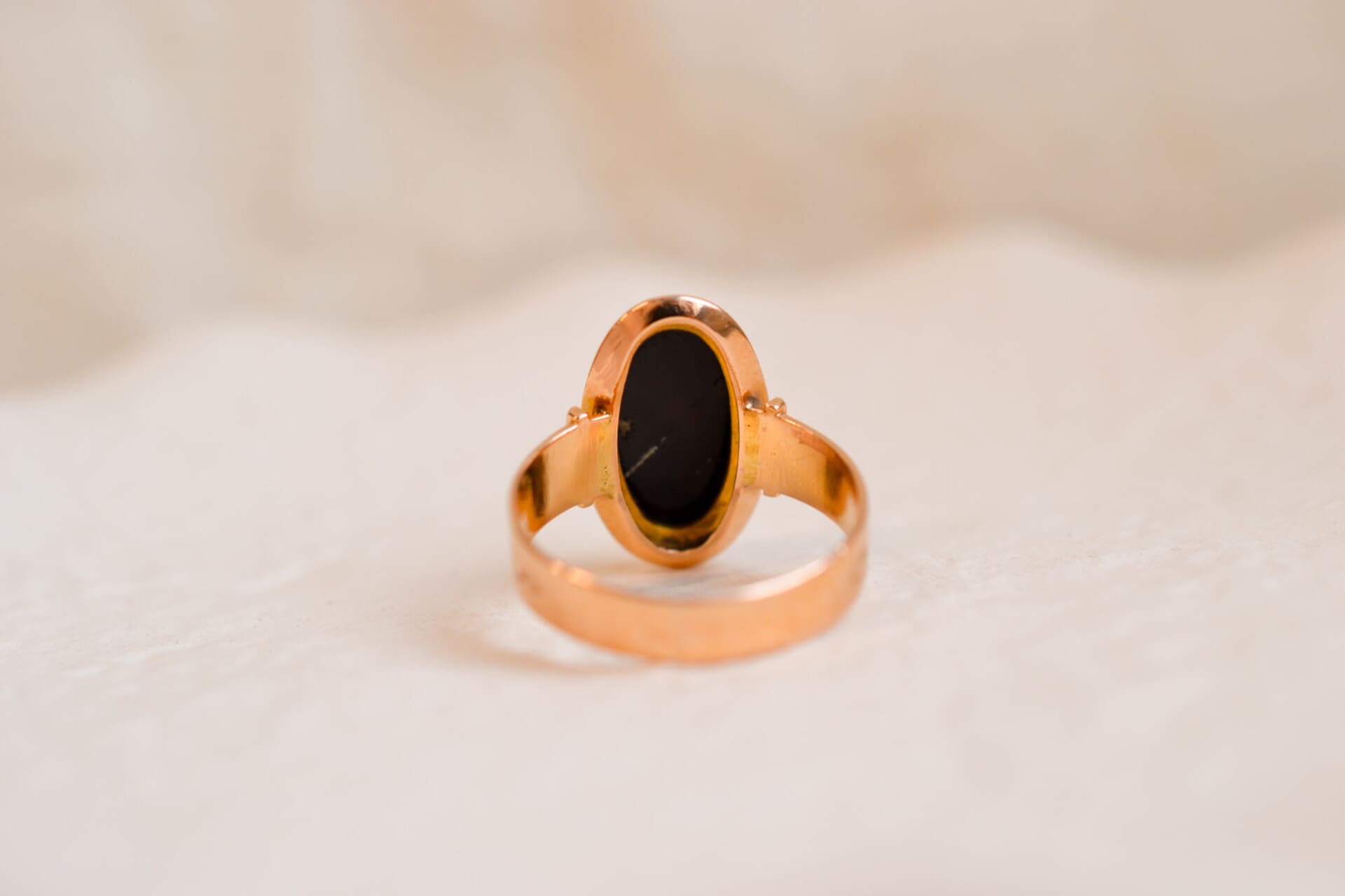 Bague Marquise Camée sur Agate et demi-perles