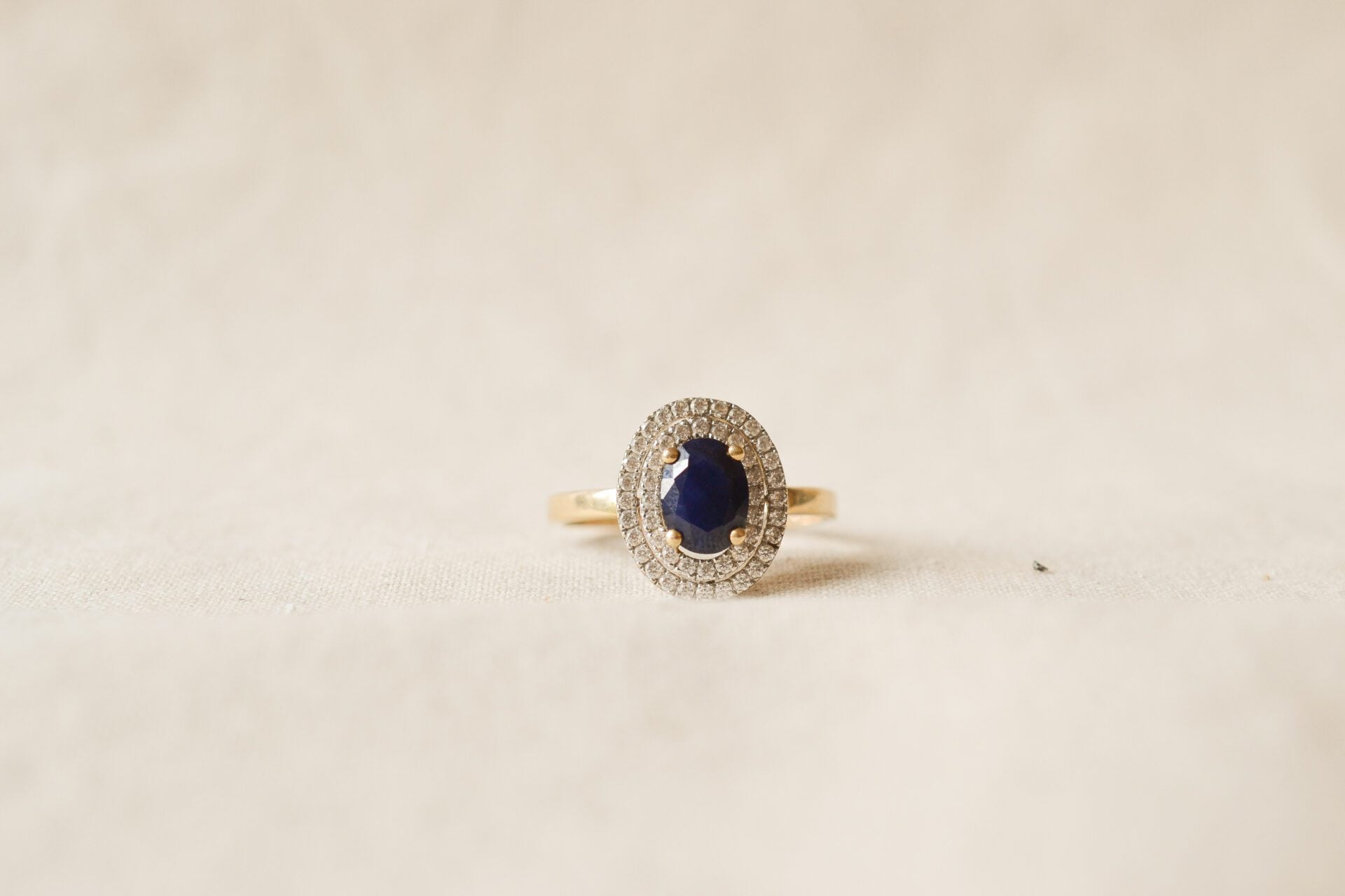 Bague ovale 2 Ors Saphir et oxydes 9K