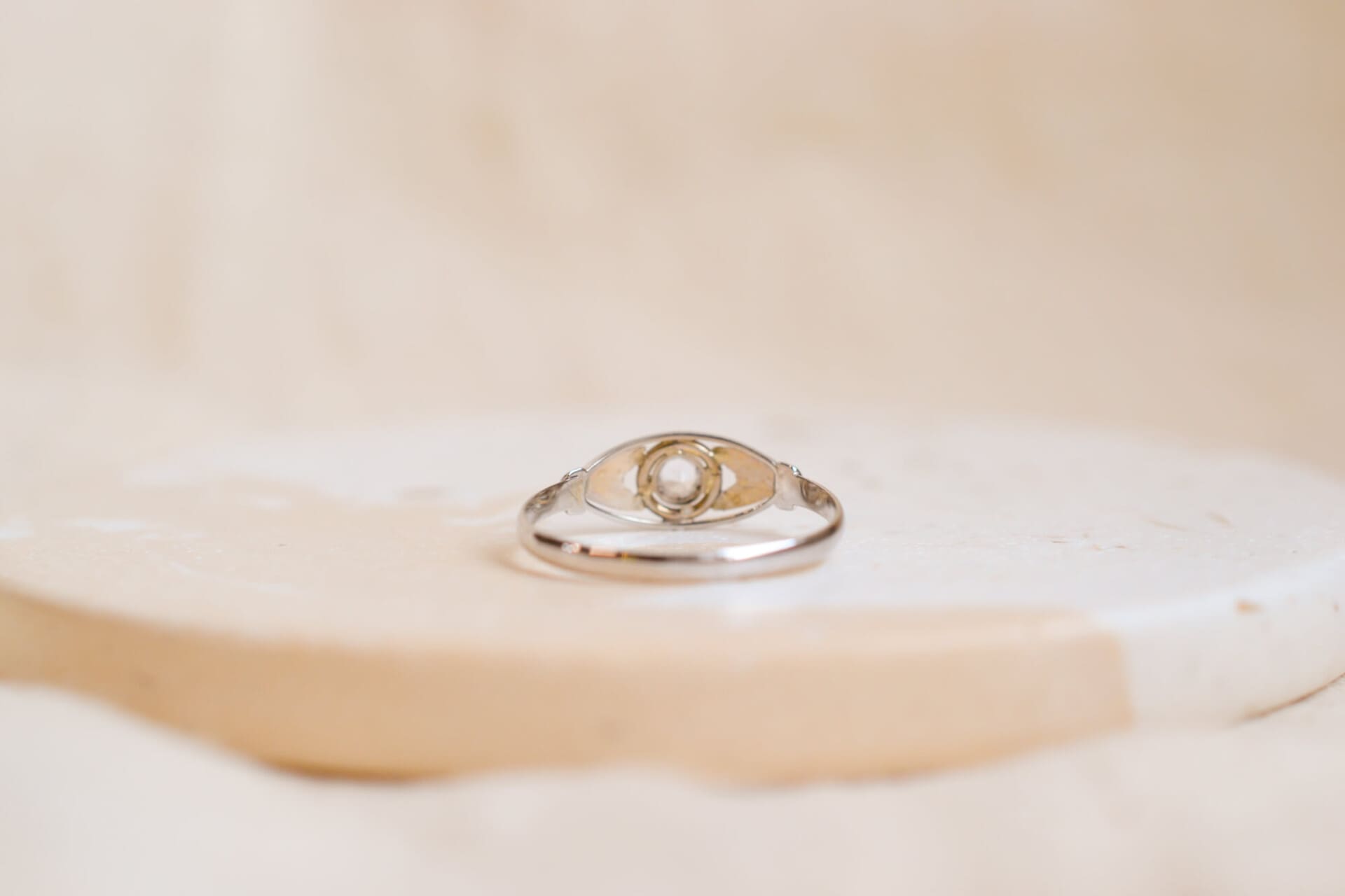 Bague Art Déco filigrane Oxyde