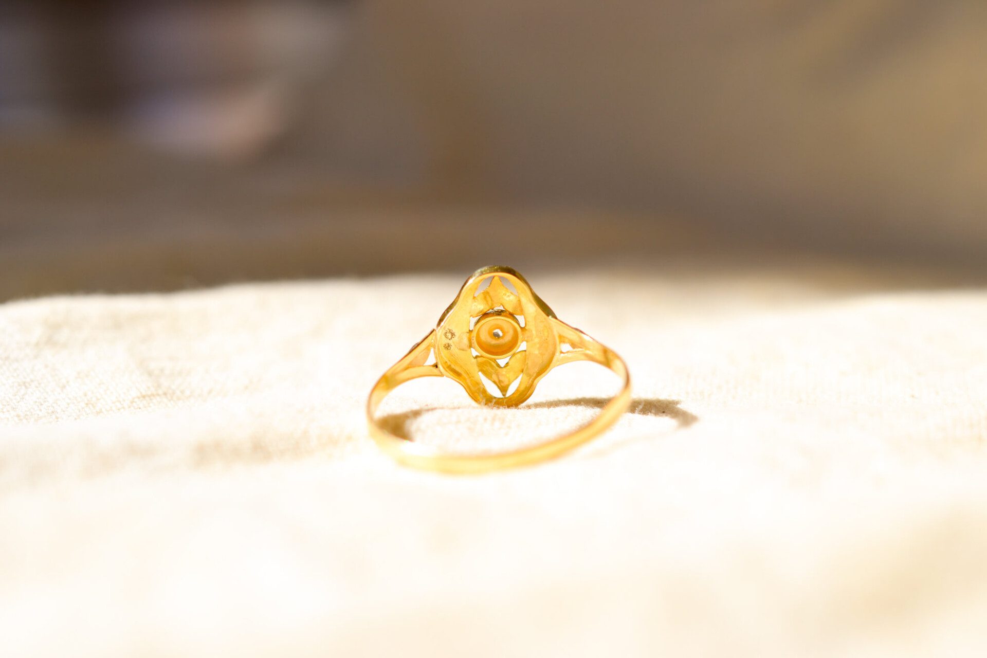 Bague Art Nouveau quadrilobée Oxyde