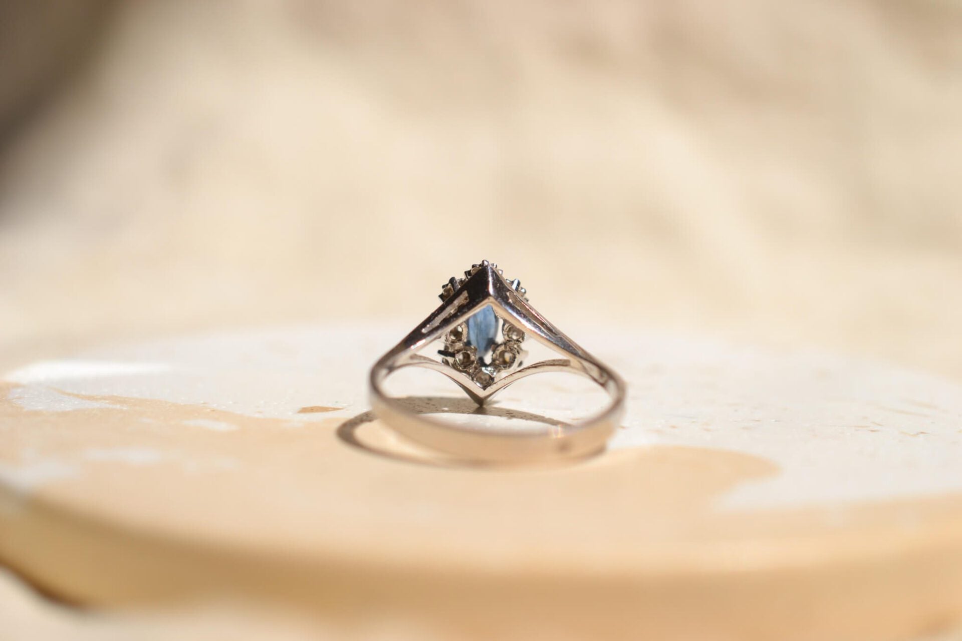 Bague Marquise Saphir Diamants Or blanc