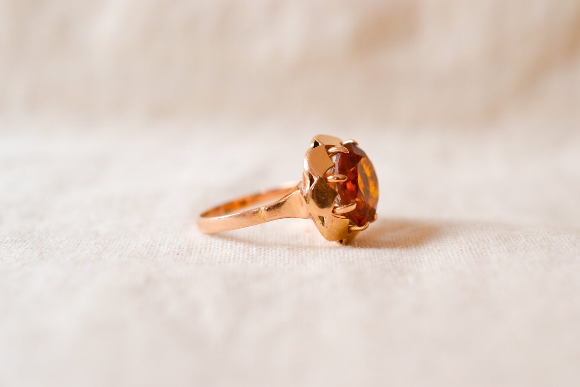 Bague Saphir orange Verneuil