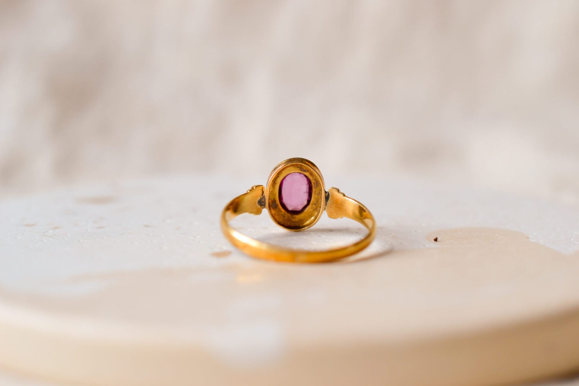 Bague Grenat Almandin sertie clos