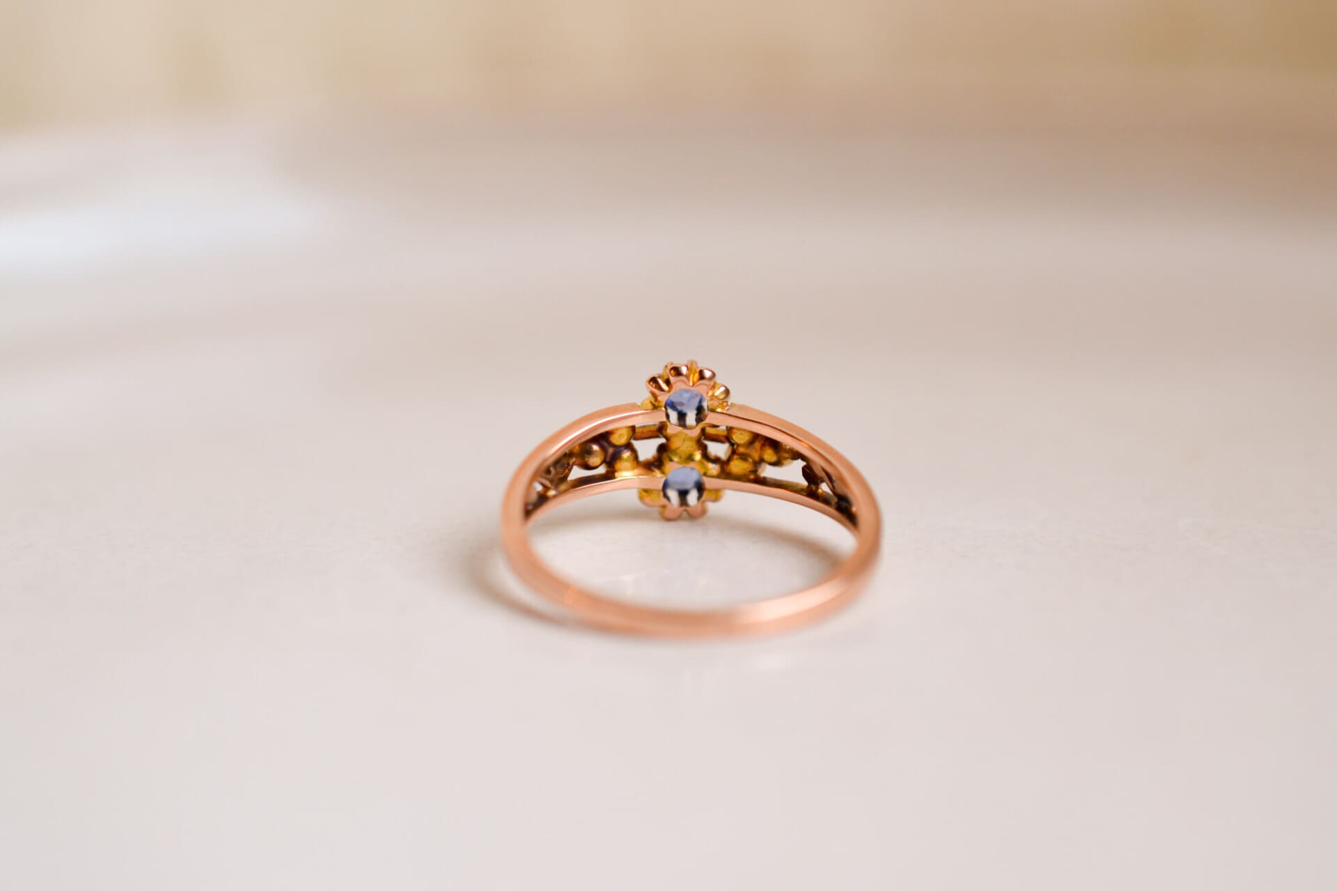 Bague antique Saphirs et Perles