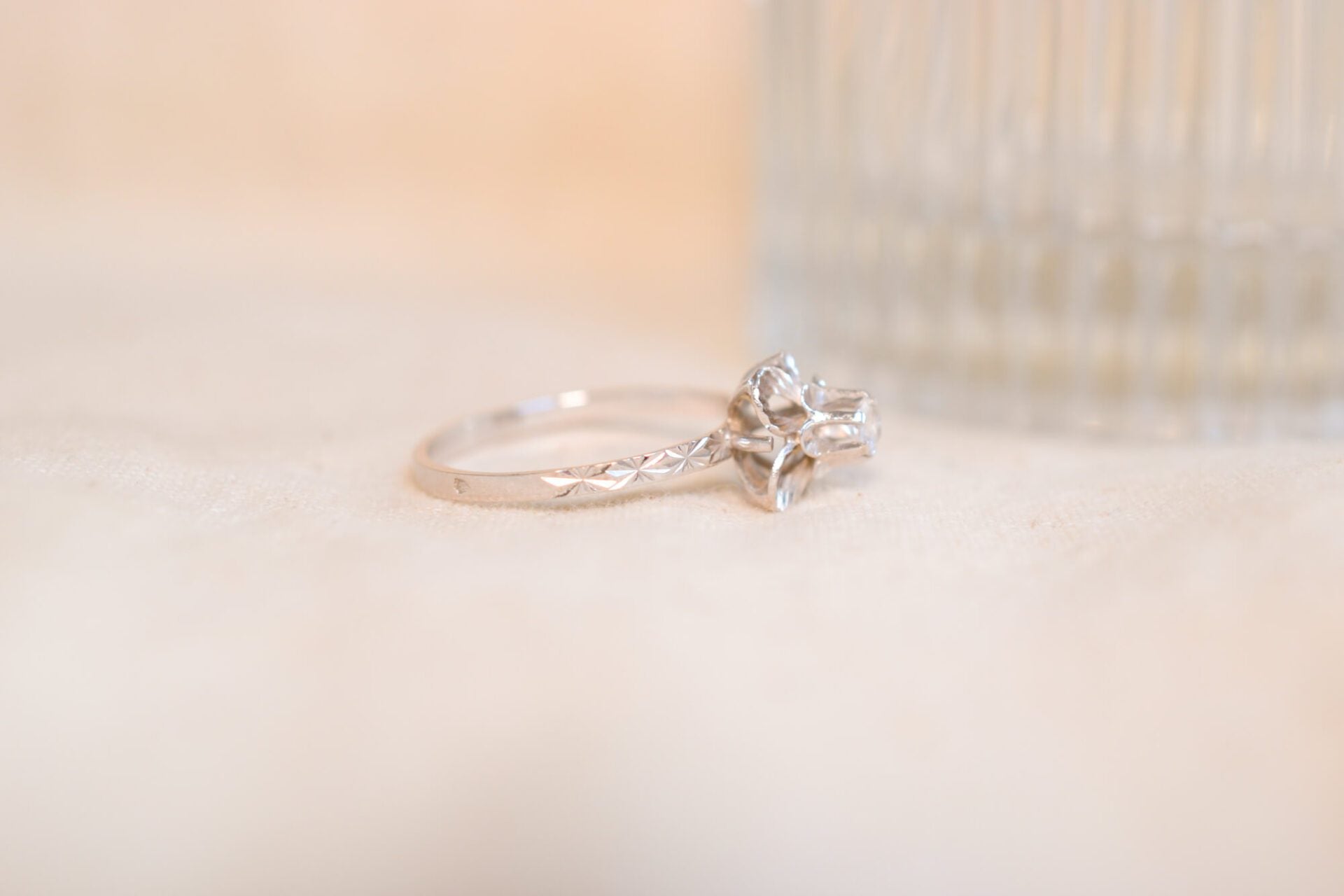 Bague Solitaire fleur Oxyde