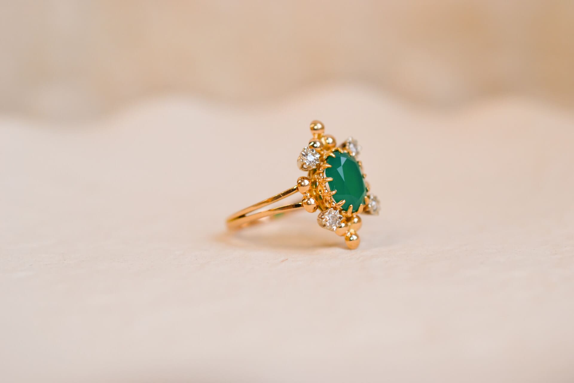 Bague diadème étoilé Calcédoine et Diamants