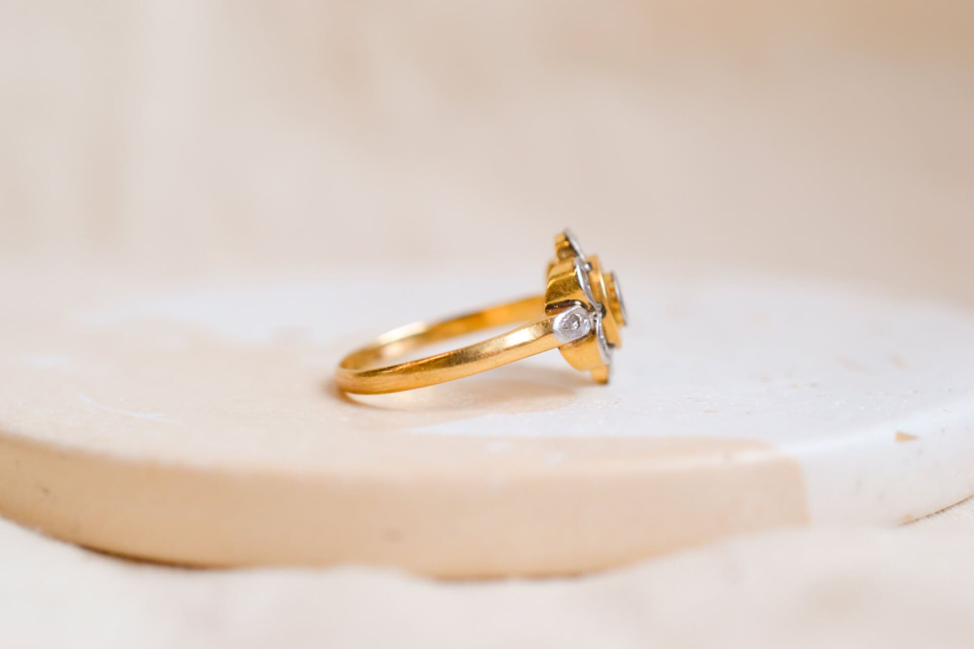 Bague fleur style Art Déco Diamants