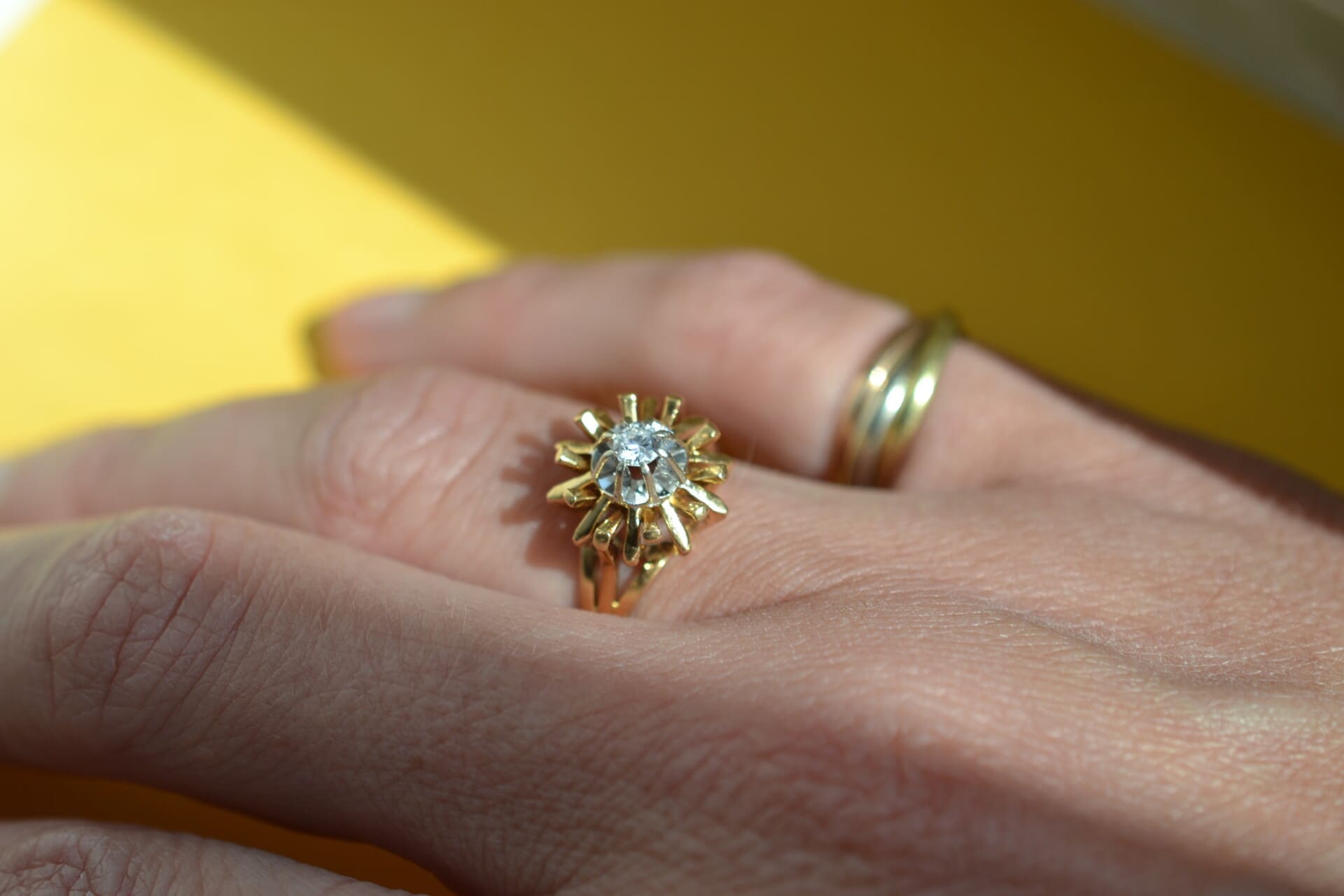 Bague diamant fleur ajourée