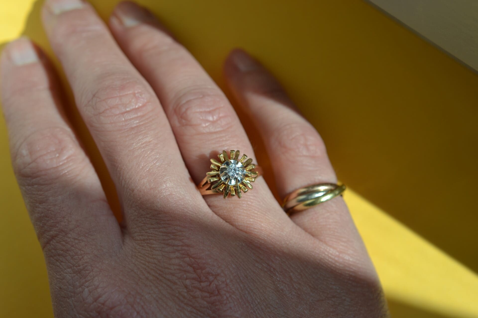 Bague diamant fleur ajourée