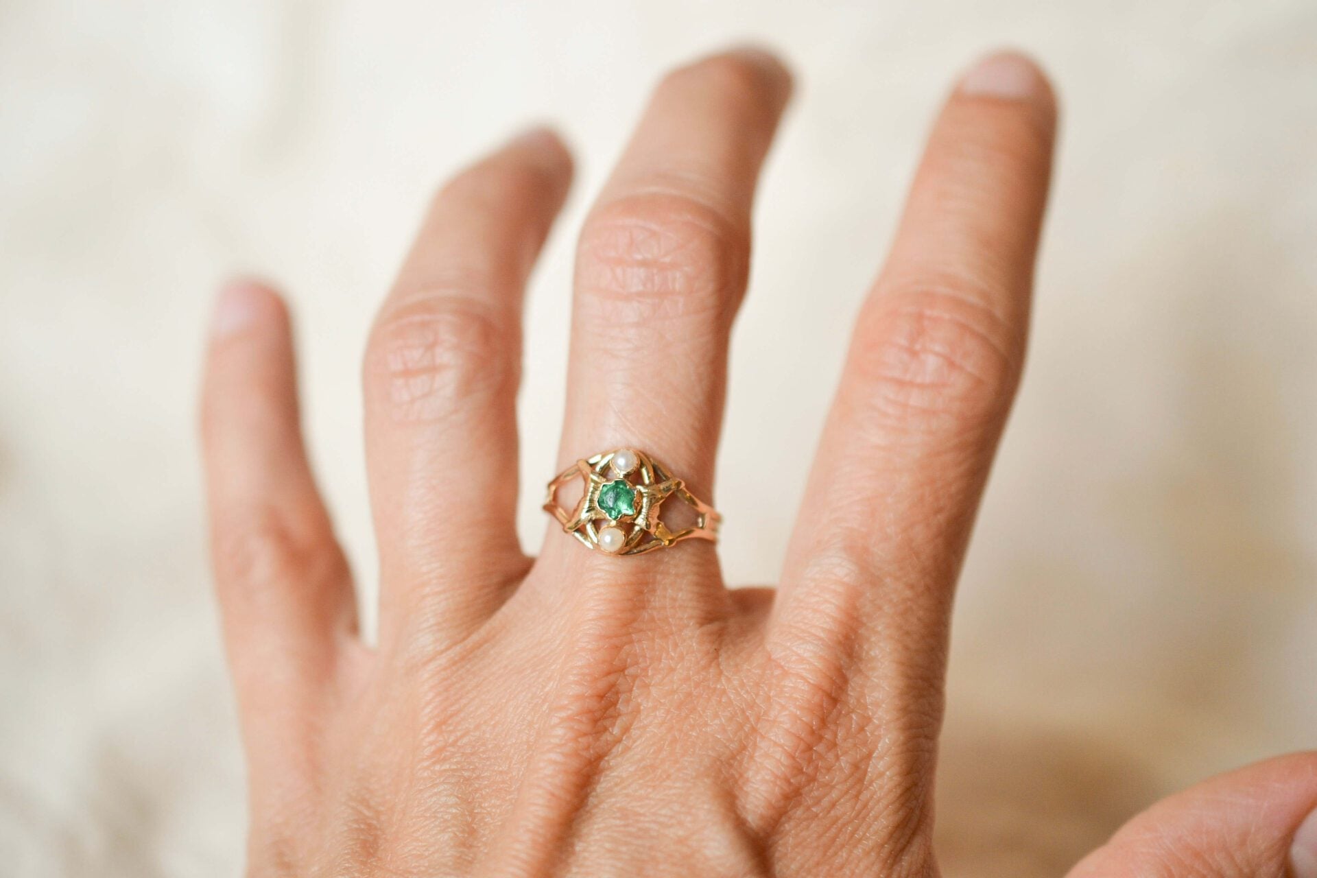 Bague Art Nouveau pierre verte