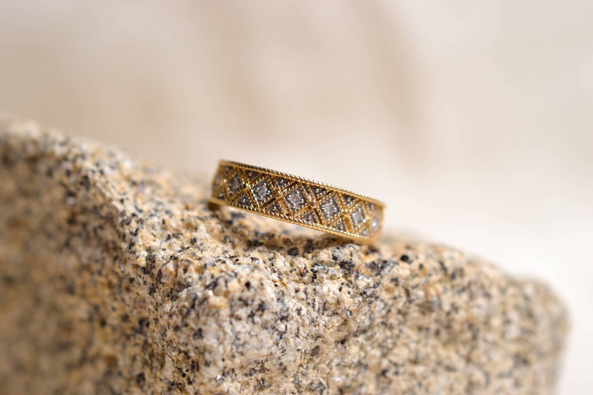 Bague bandeau Diamants motif géométrique