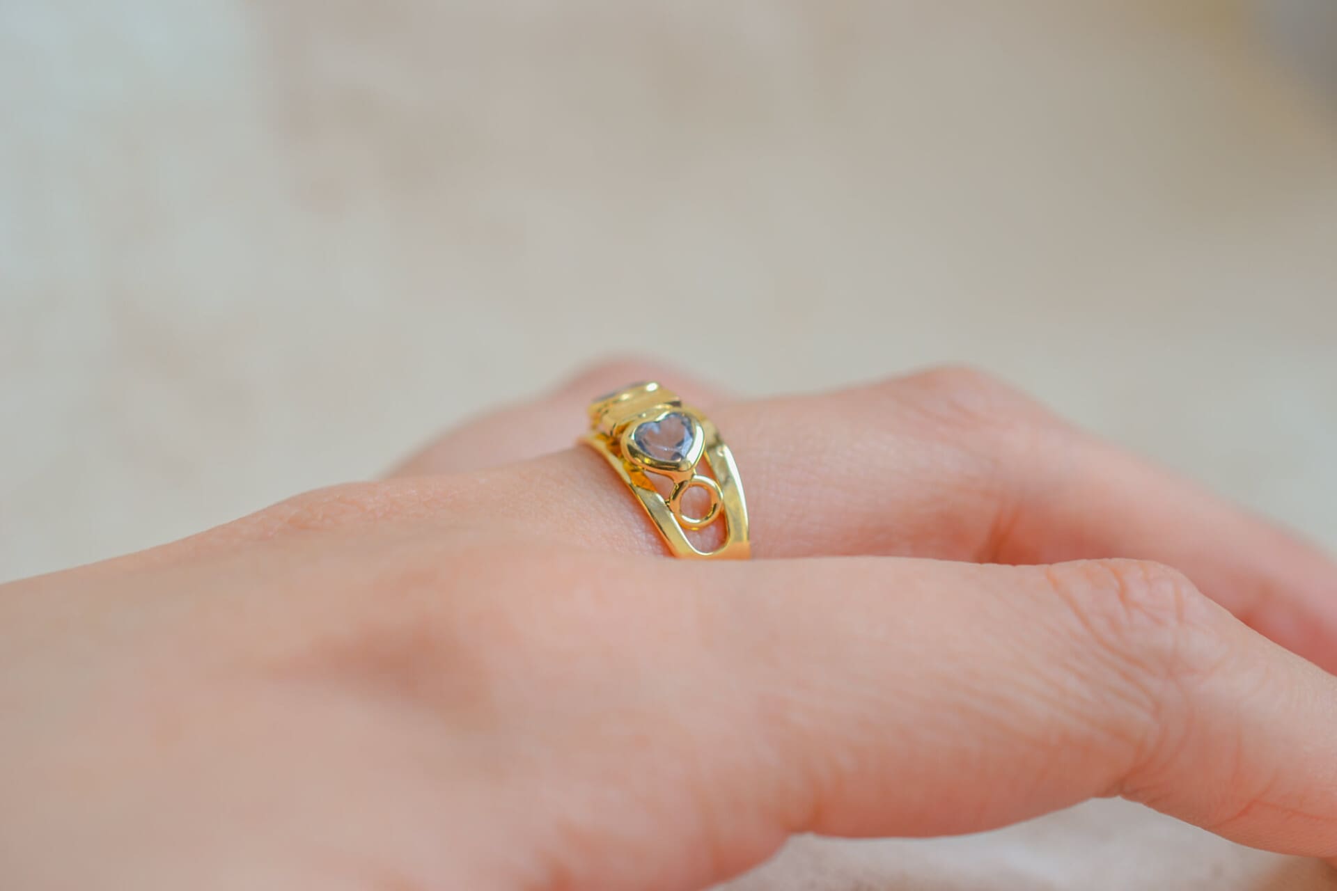 Bague bandeau ajourée Oxydes bleus