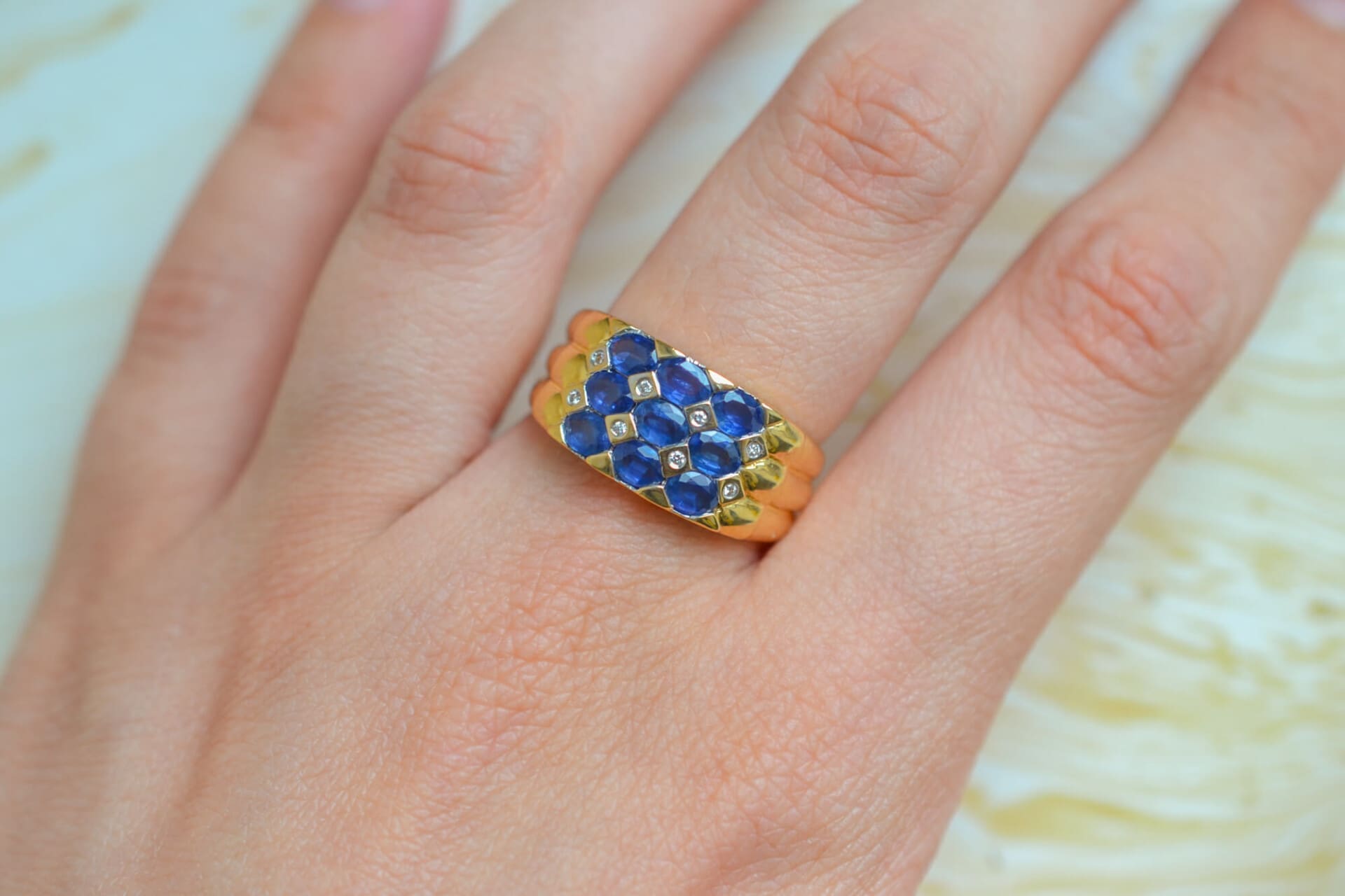 Bague bandeau damier Saphirs et Diamants