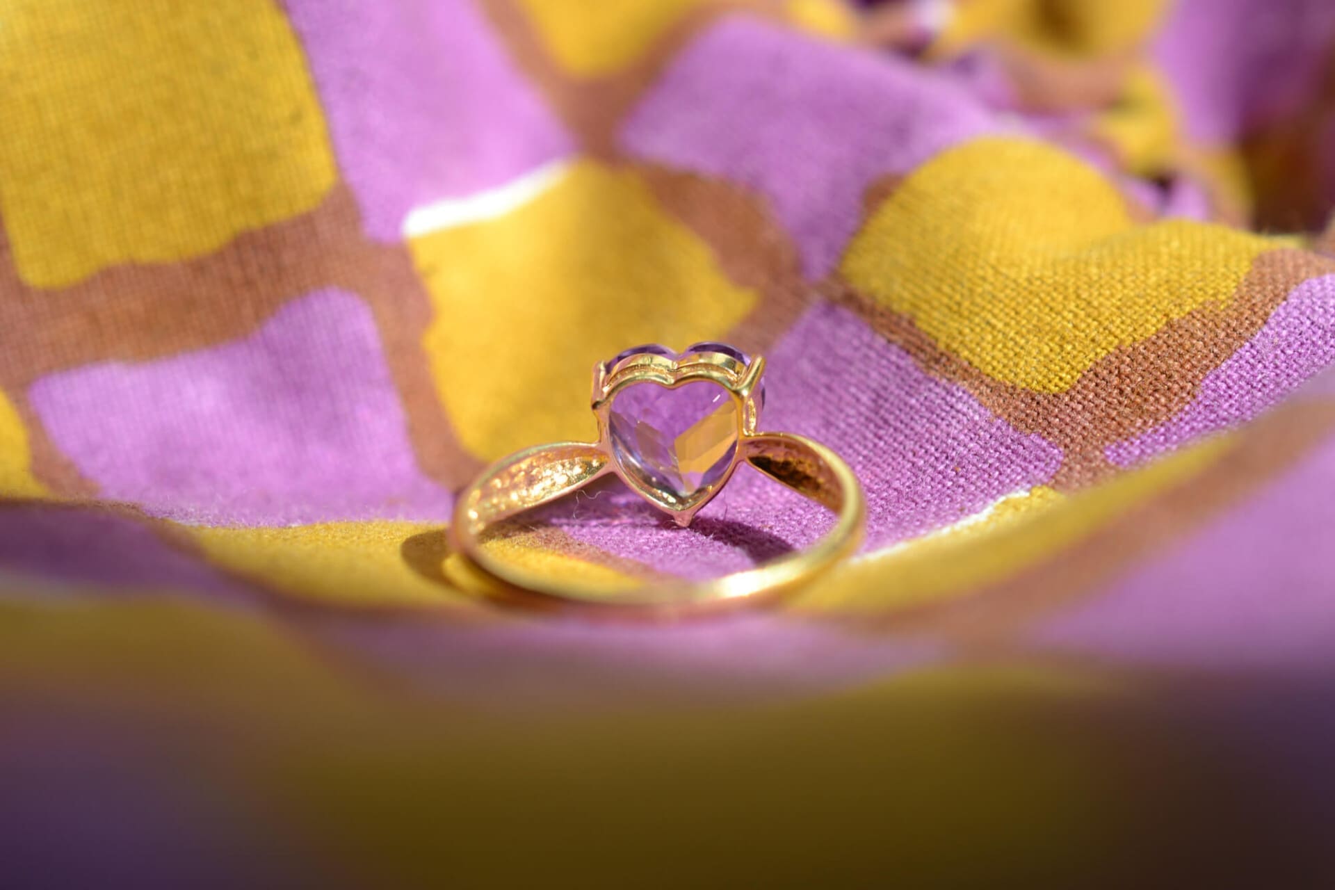 Bague coeur pierre violette