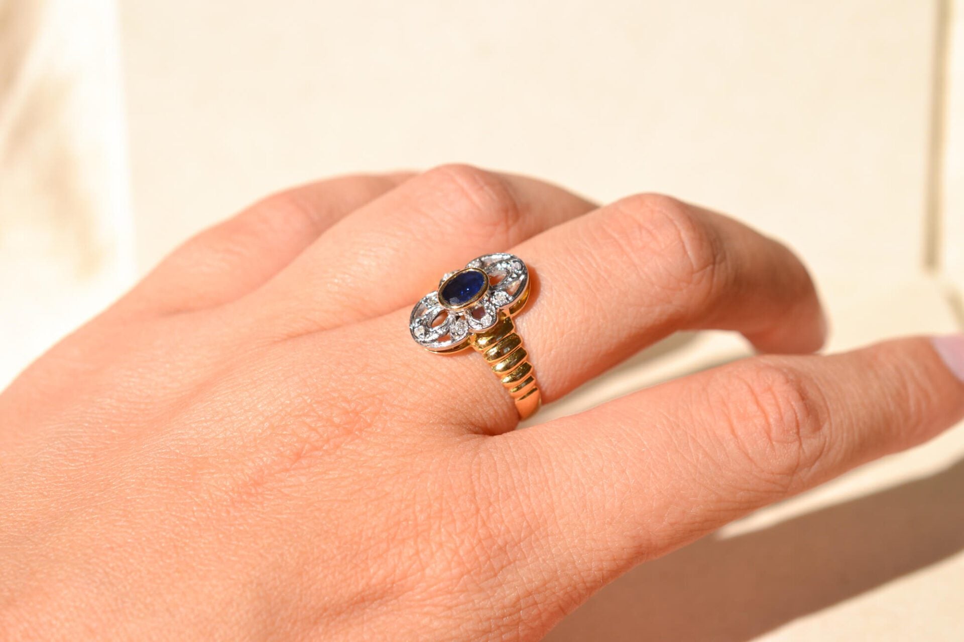 Bague Marquise Saphir Verneuil et Diamants