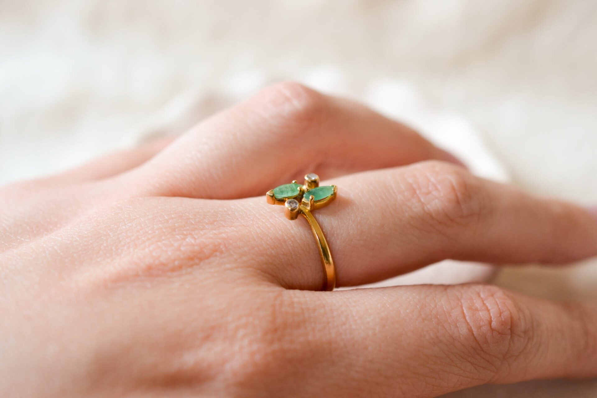 Bague papillon Emeraudes et Diamants