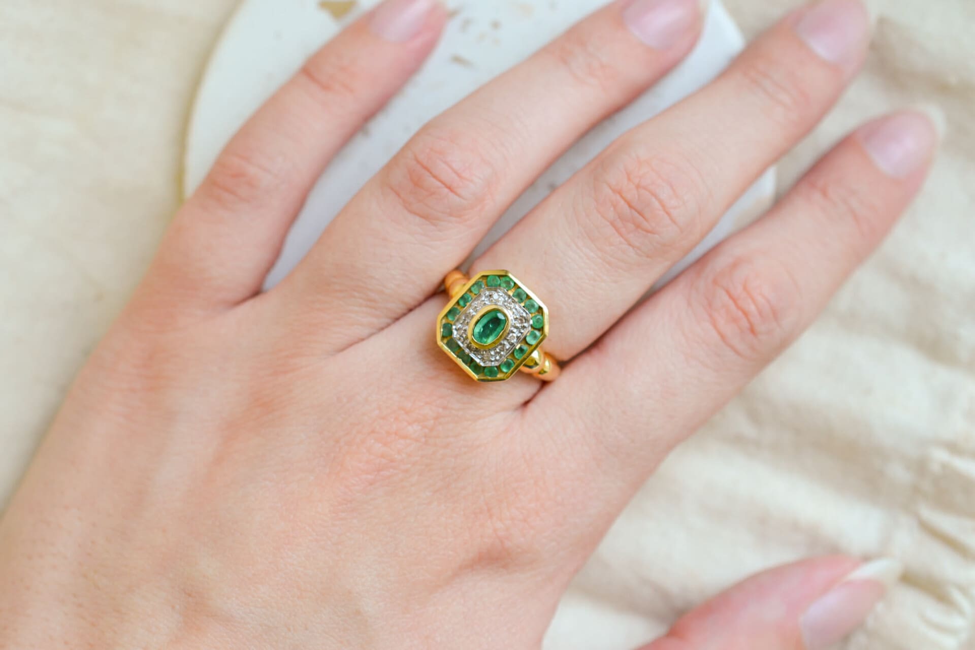 Bague octogonale Émeraudes et Diamants