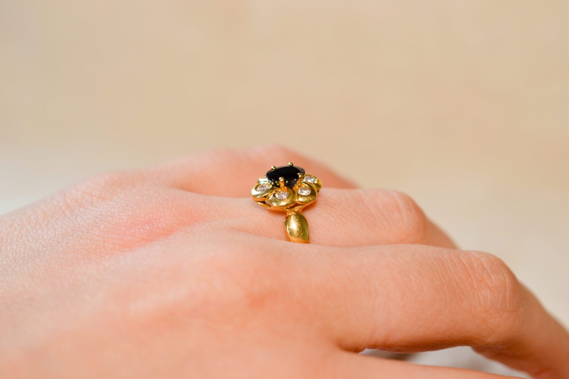 Bague fleur Saphir et Diamants