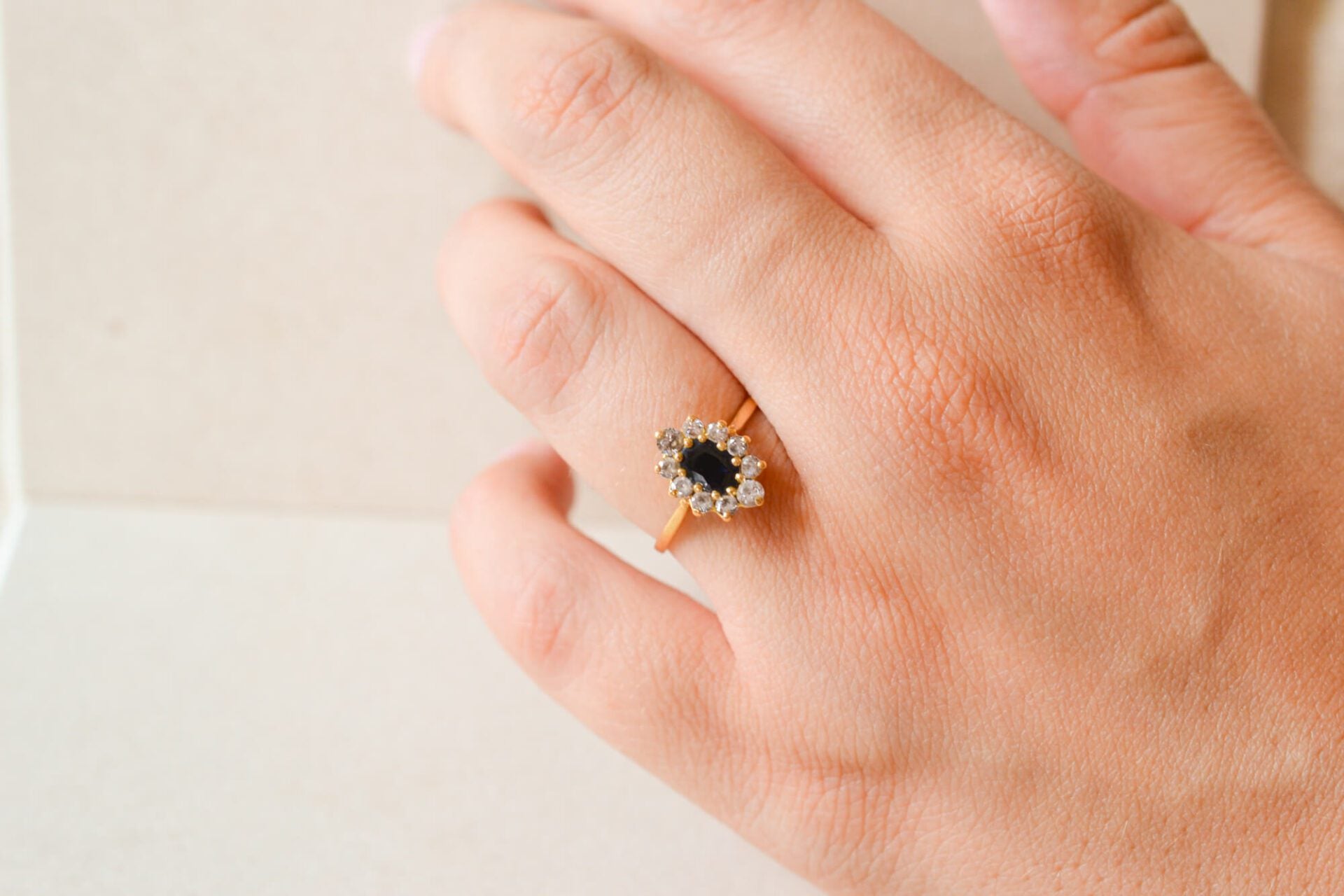 Bague Marguerite Or Jaune Saphir