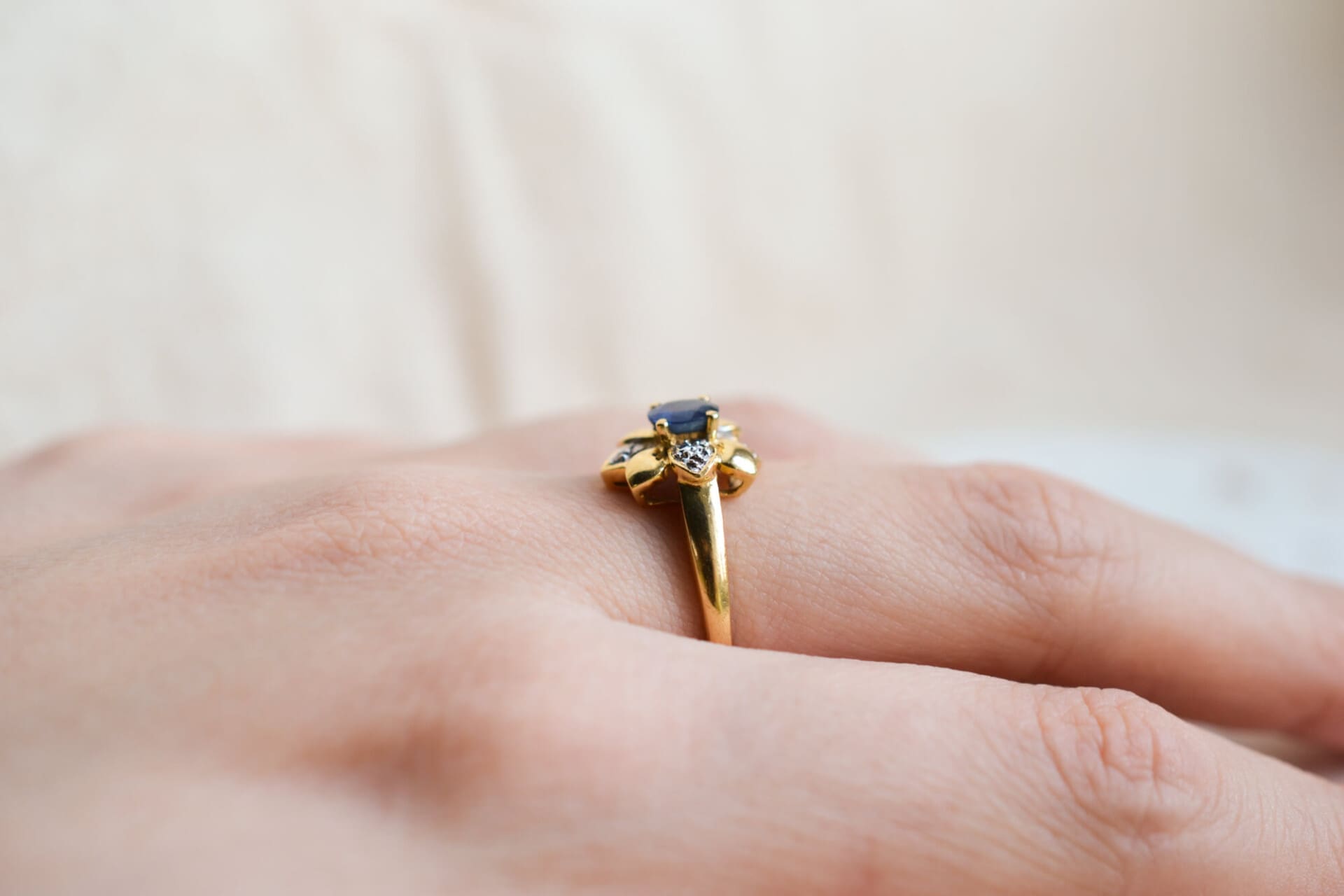 Bague pétales Saphir et Diamants