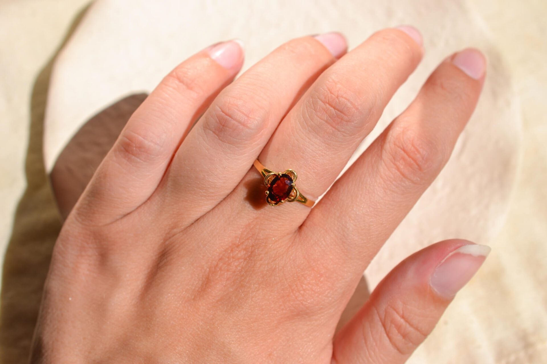 Bague Grenat quadrilobée