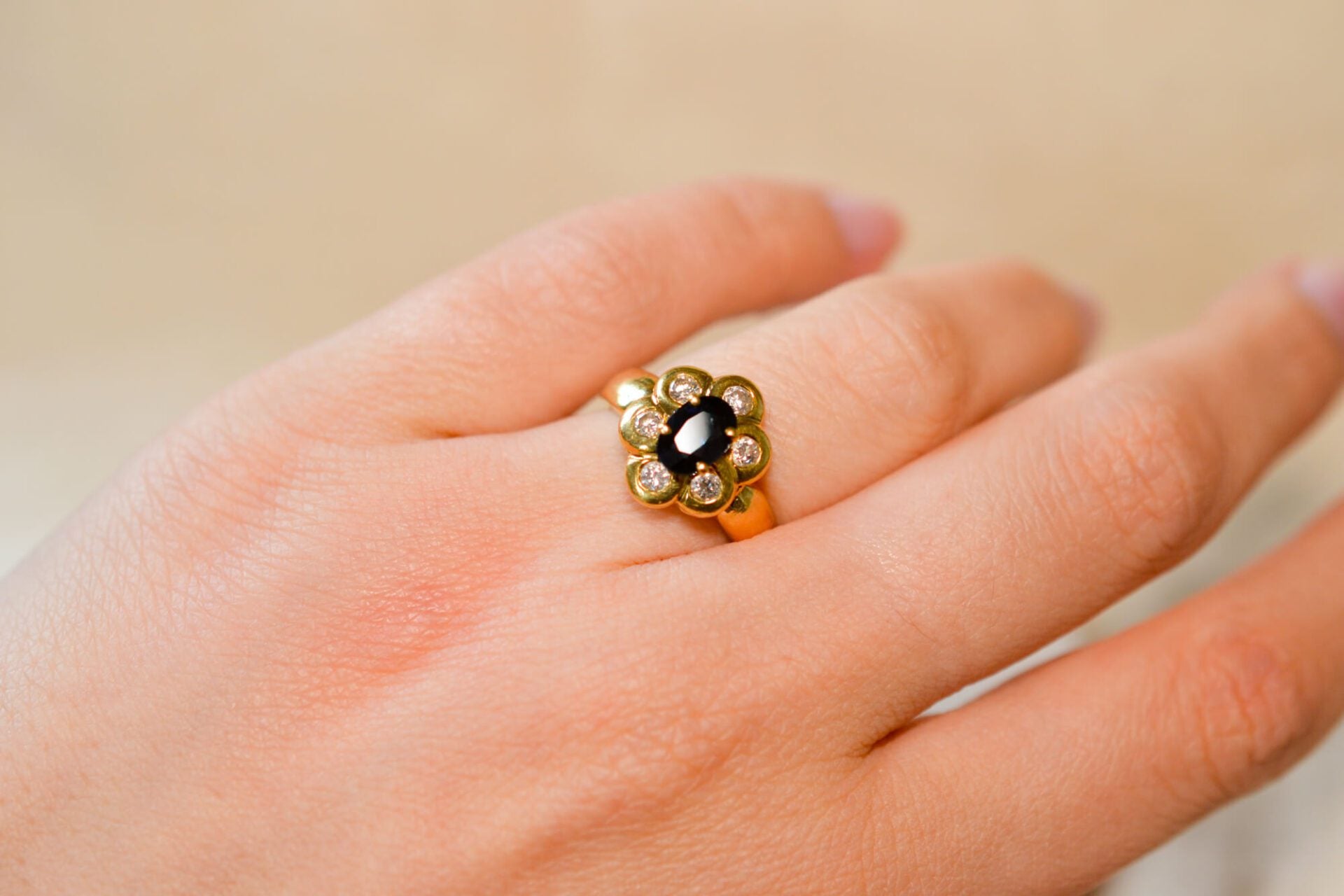 Bague fleur Saphir et Diamants
