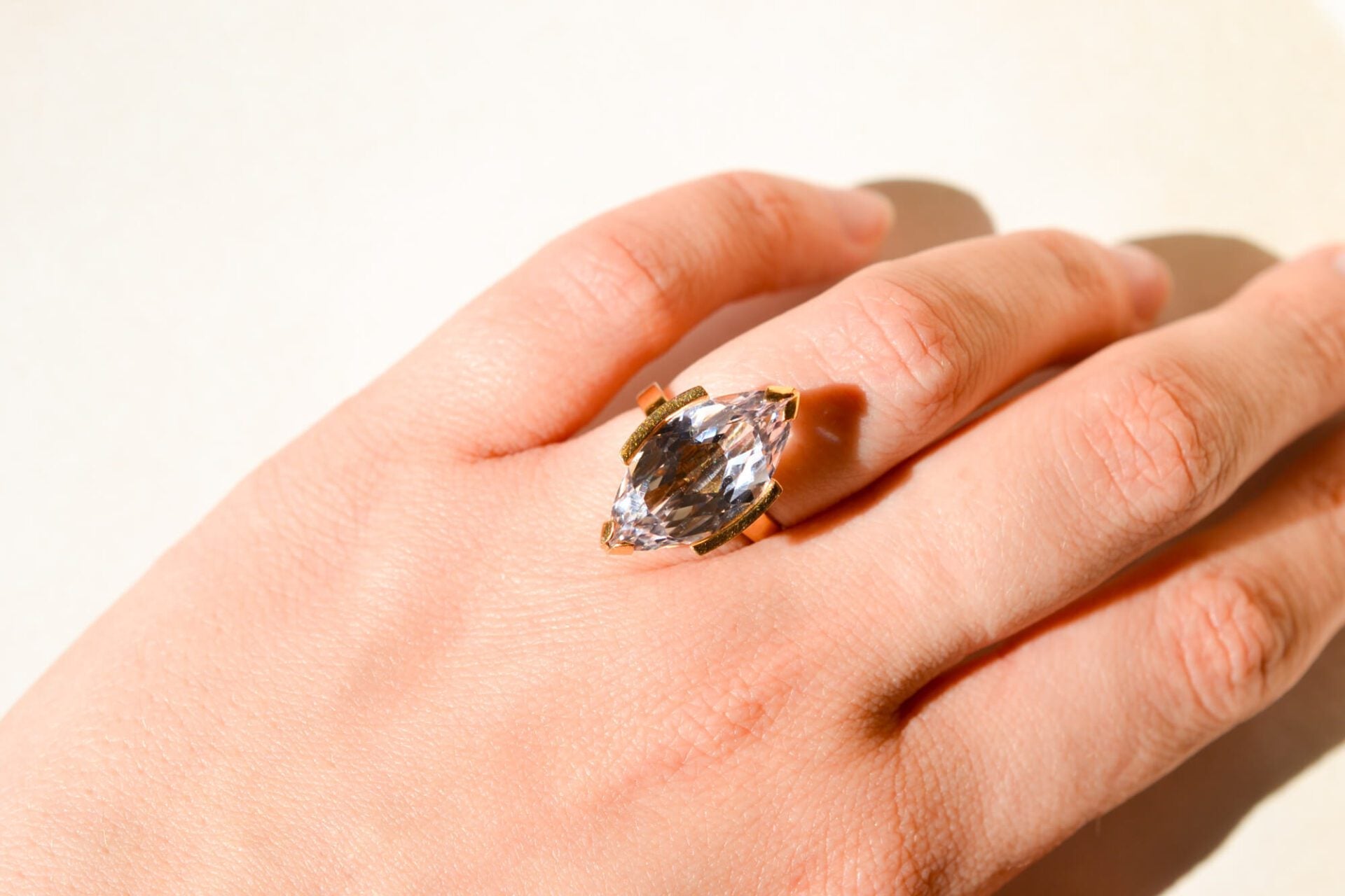 Bague Navette Spinelle synthétique rose