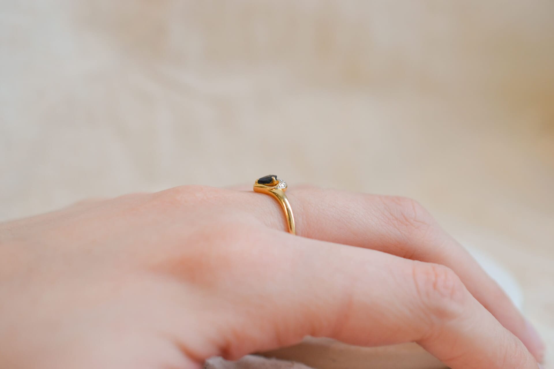Bague coeur ajourée Saphir et Diamants