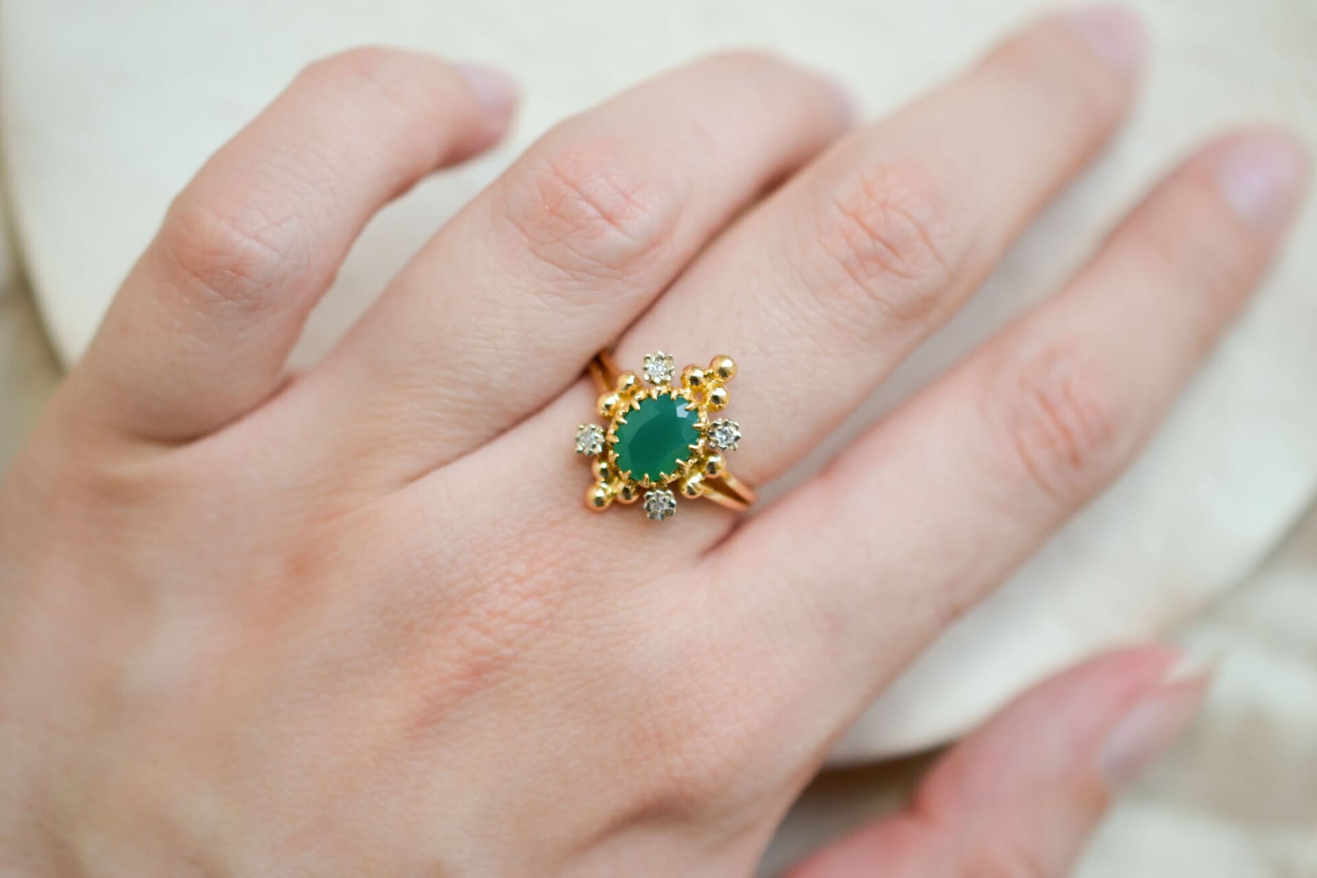 Bague diadème étoilé Calcédoine et Diamants