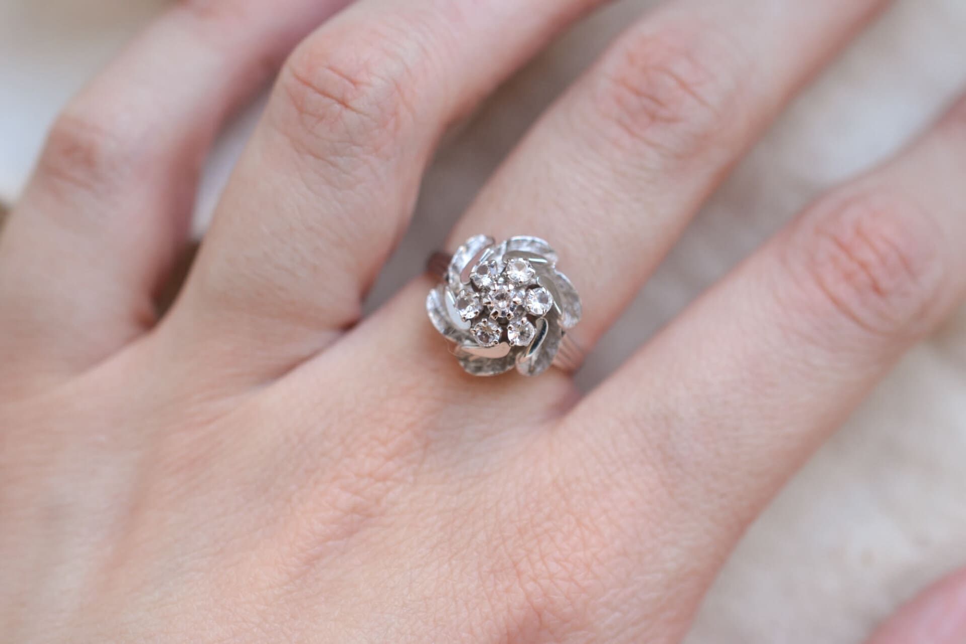 Bague Marguerite tourbillon Or blanc