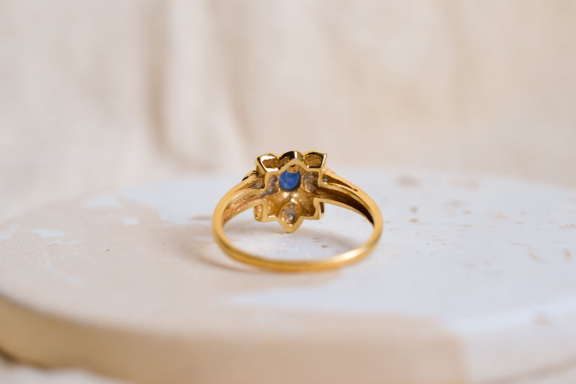 Bague pétales Saphir et Diamants