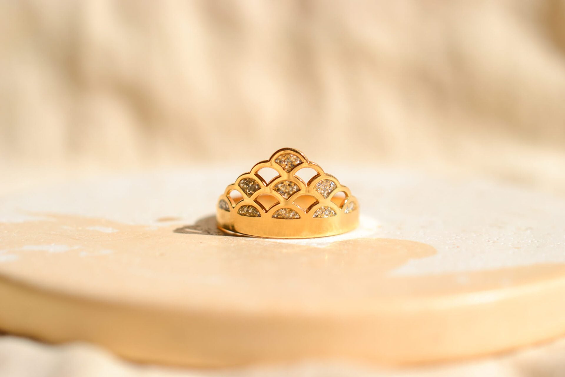 Bague diadème ajourée