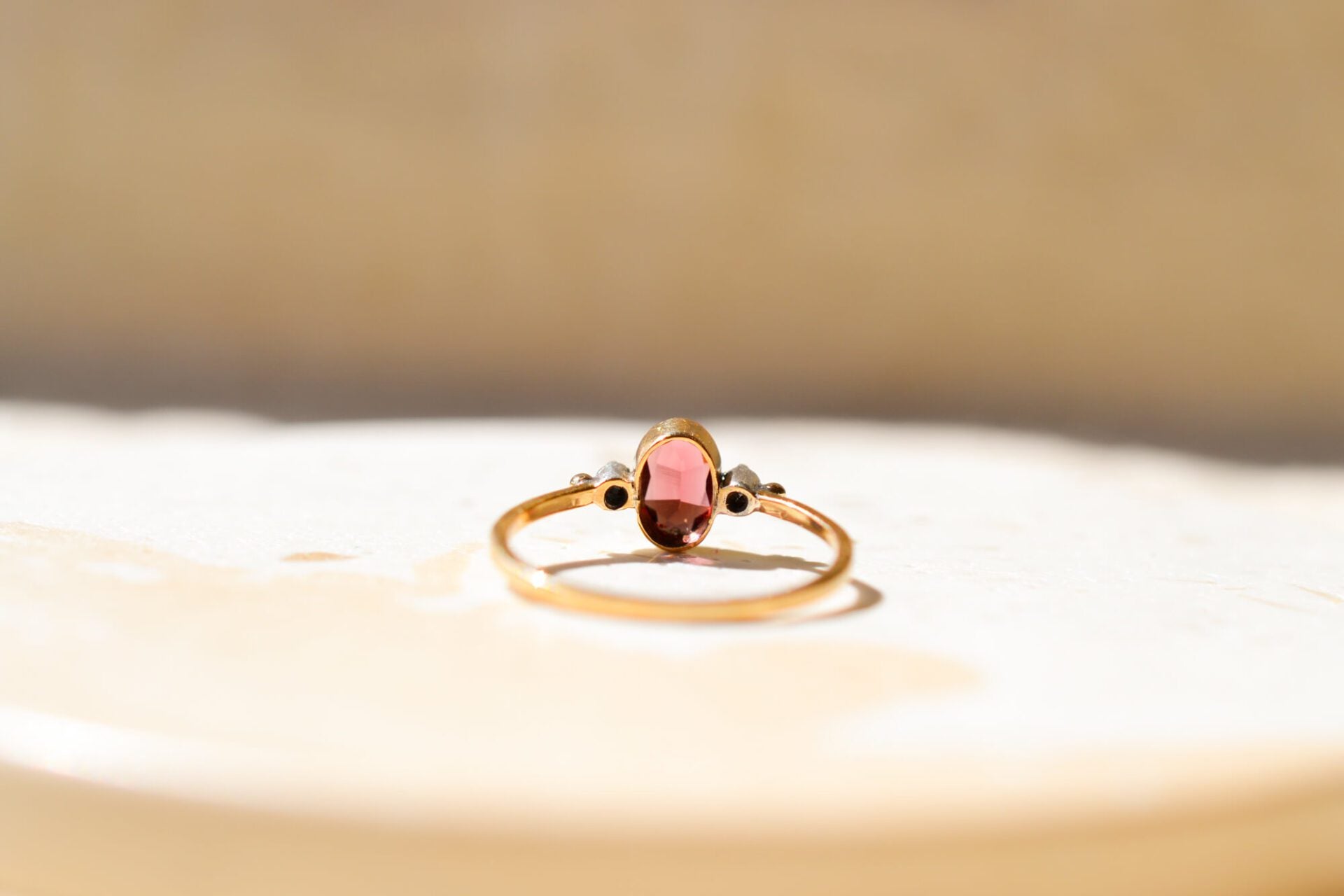 Bague Grenat Almandin épaulé Diamants