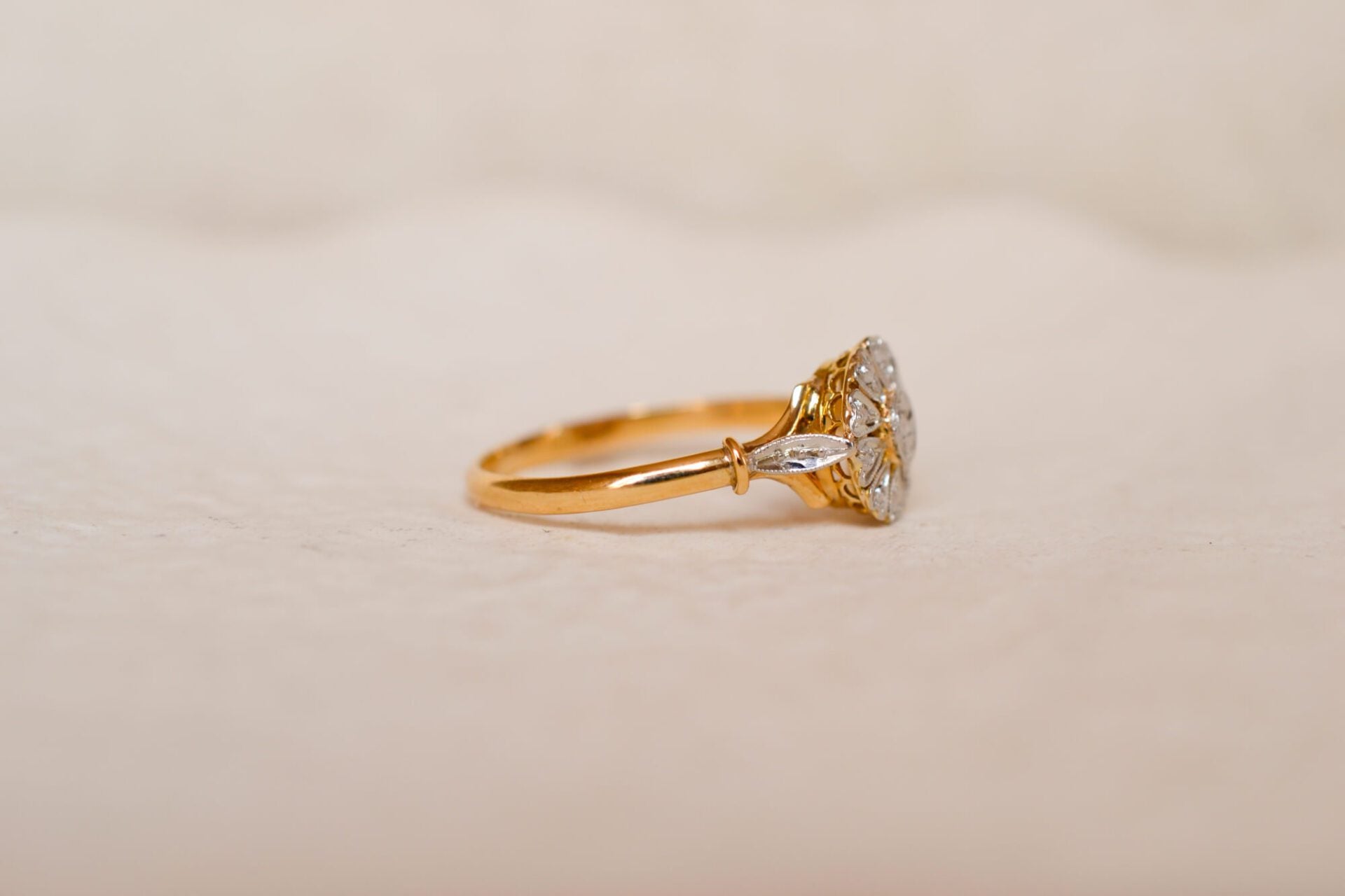 Bague fleur Art Déco Diamants