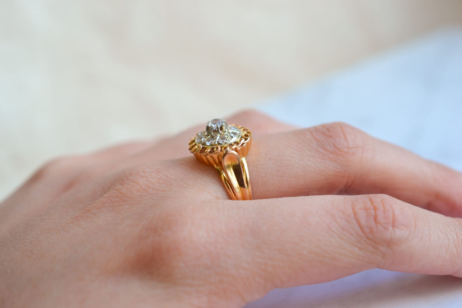 Bague fleur circulaire Oxydes