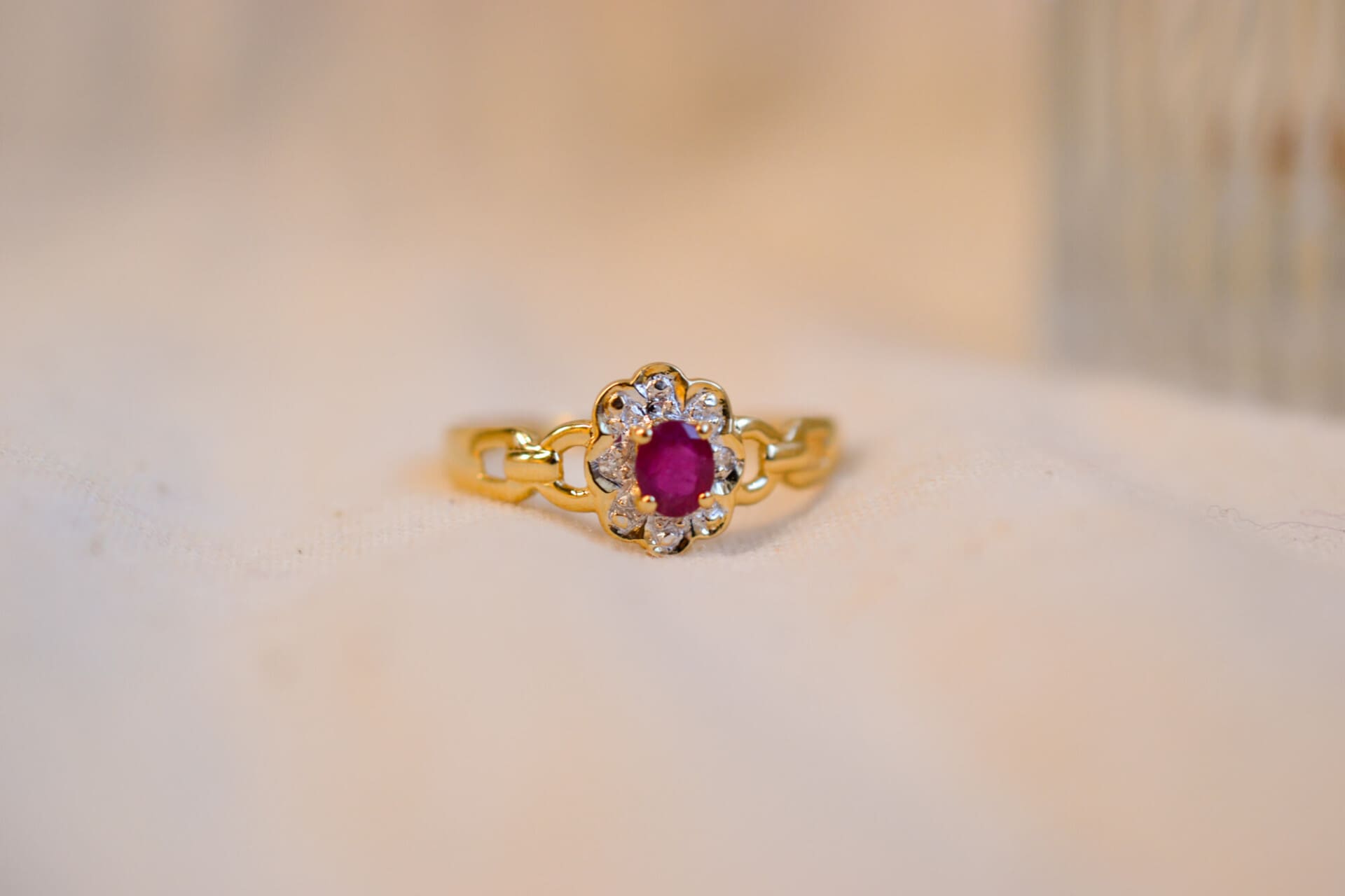 Bague fleur Rubis et Diamants monture maillons