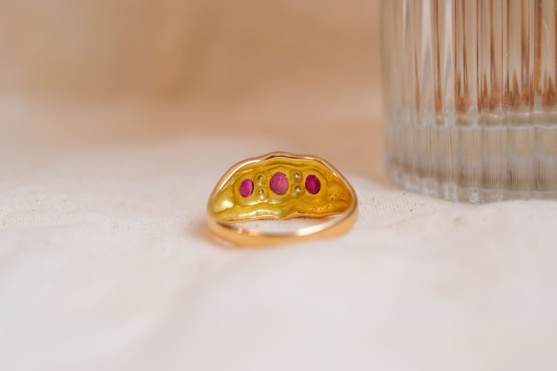 Bague jarretière Rubis et Diamants