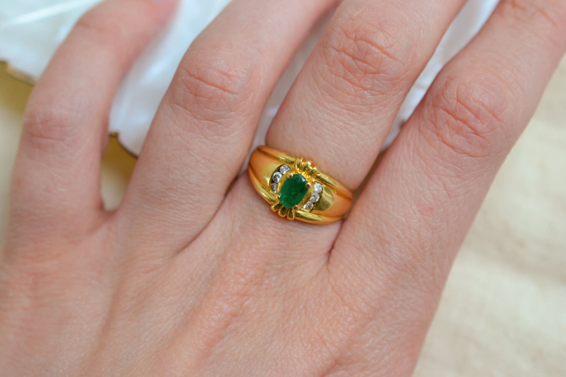 Bague jonc "diadème" Émeraude et Diamants