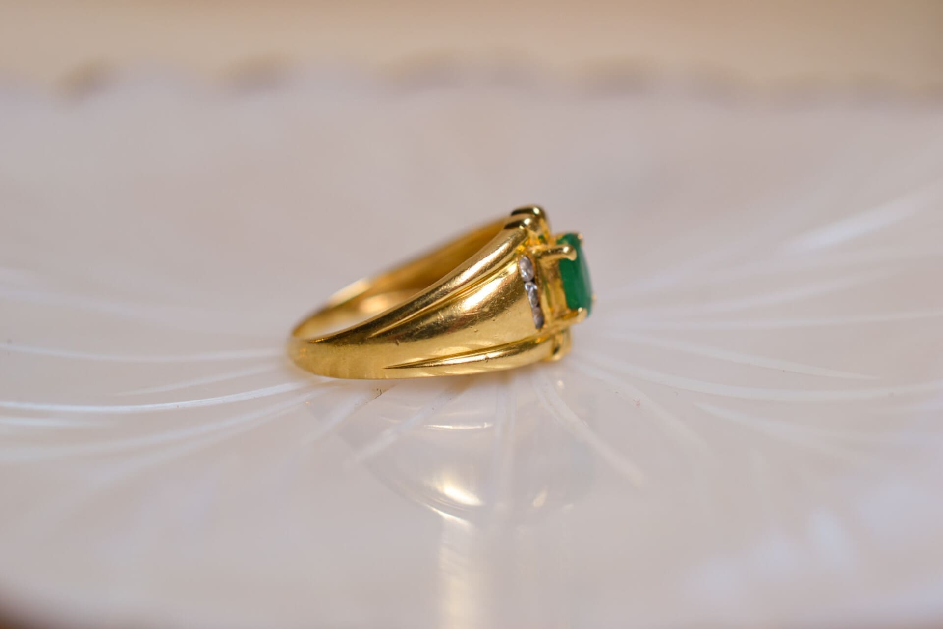 Bague jonc "diadème" Émeraude et Diamants