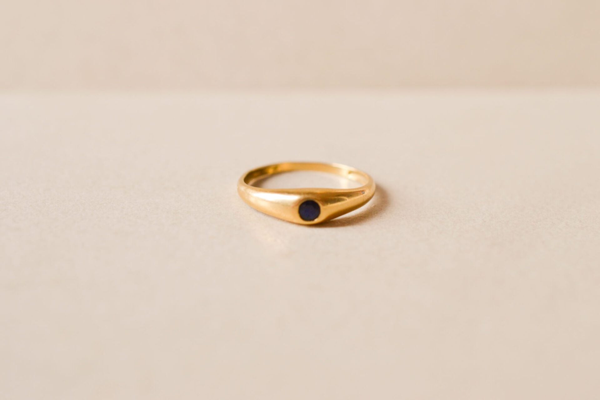 Bague Jonc Or jaune Saphir