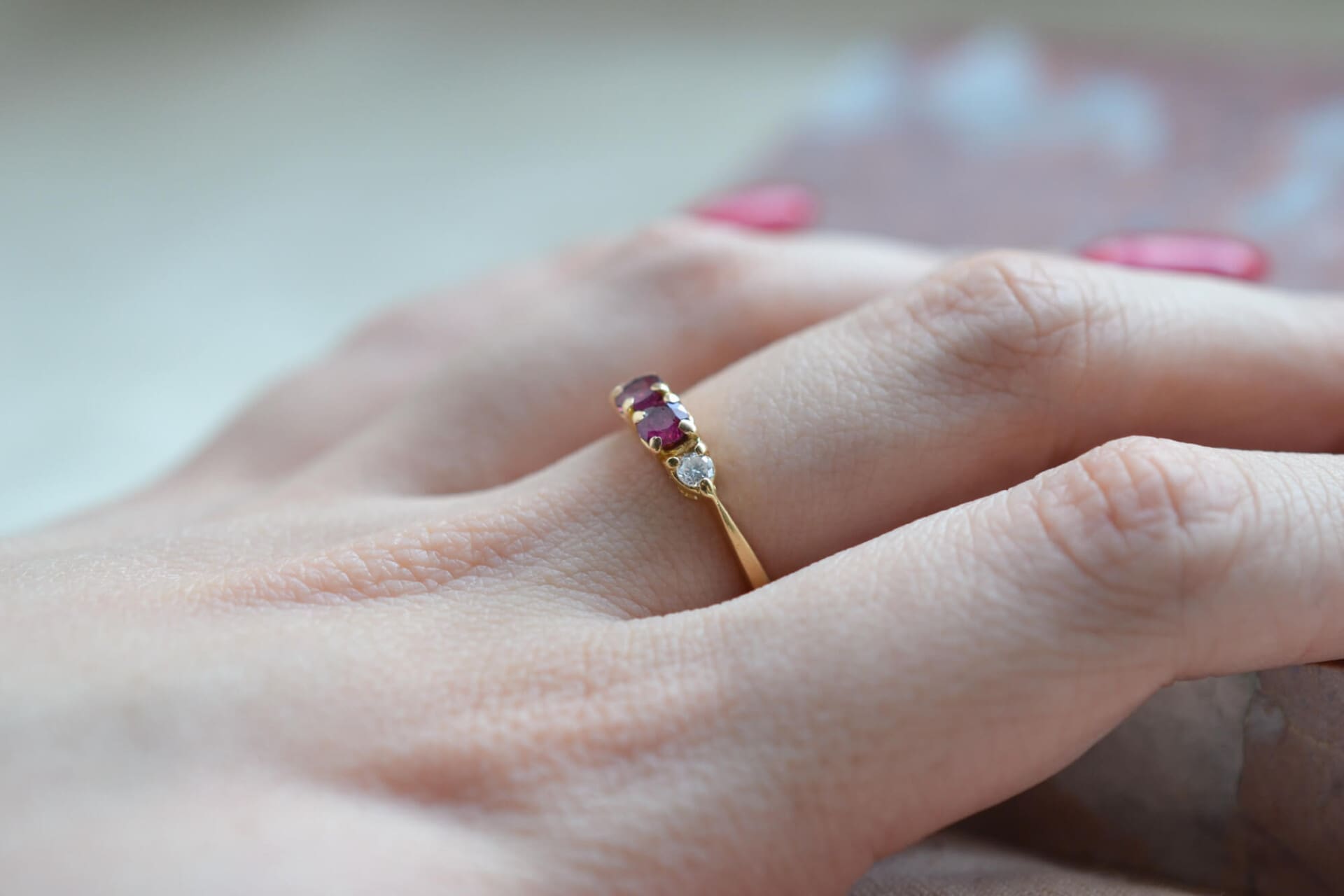 Bague jarretière Rubis et Diamants