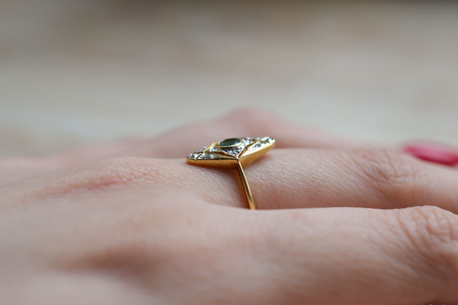 Bague losange Émeraude & Diamants