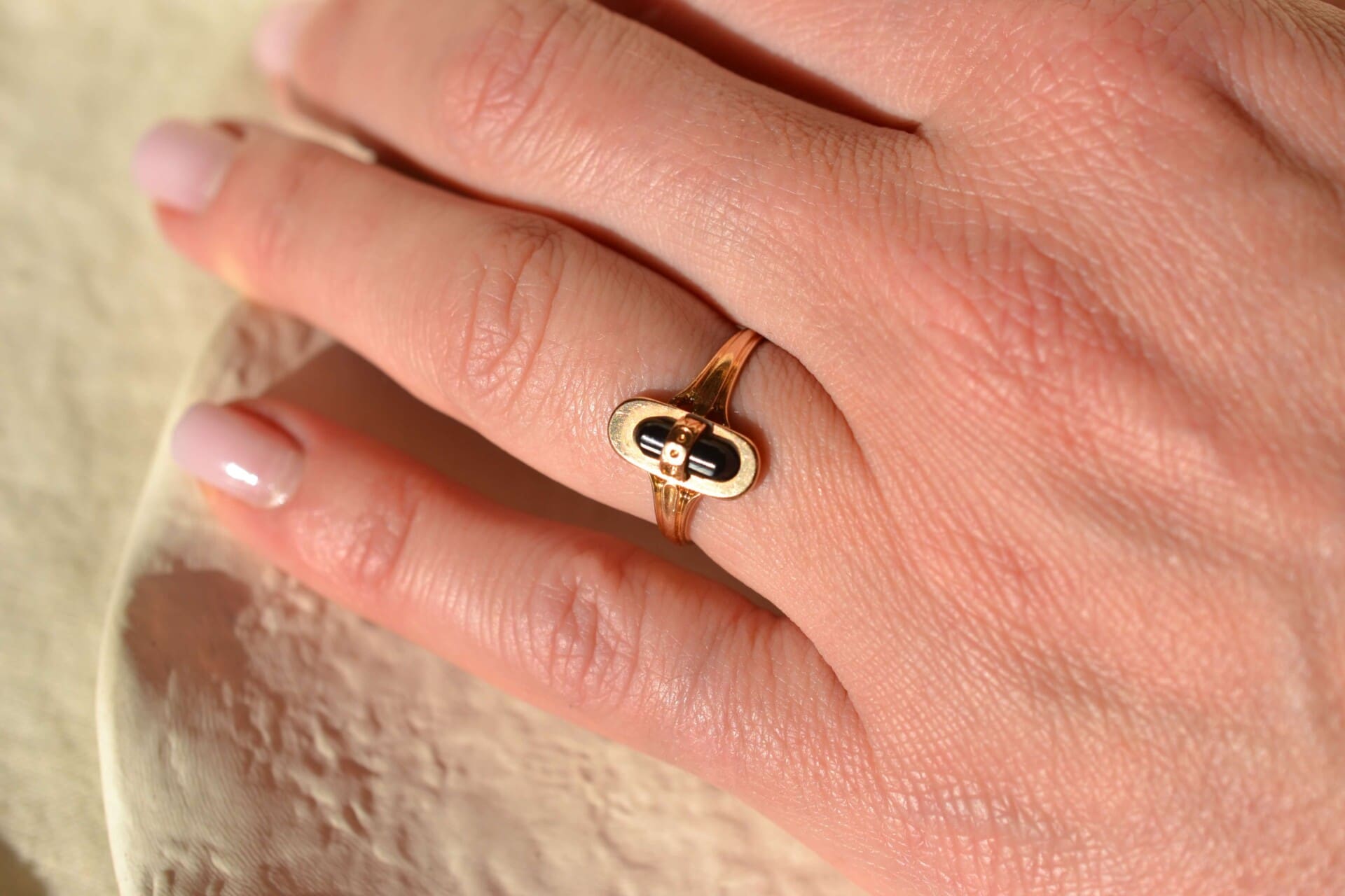 Bague Onyx style néoclassique
