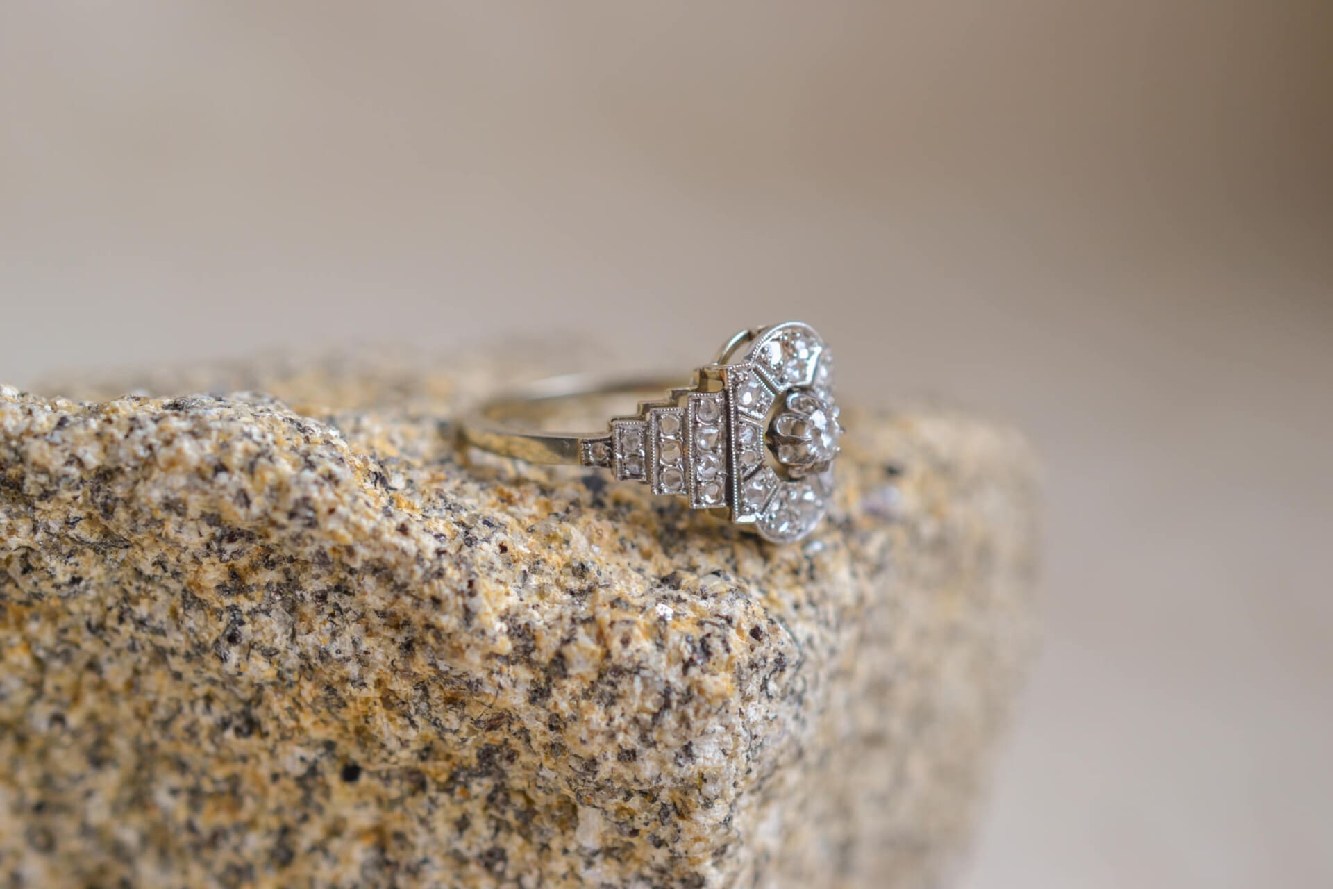Bague style Art Déco Diamants