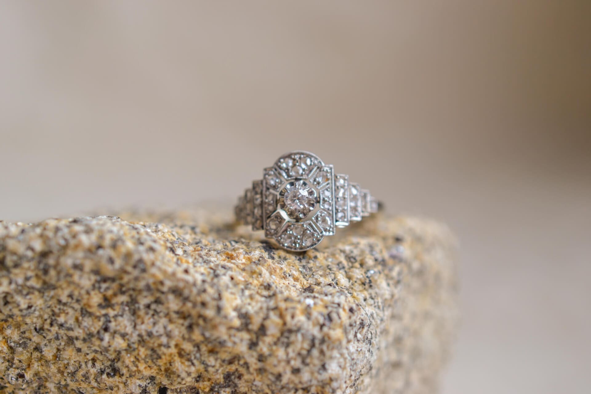 Bague style Art Déco Diamants