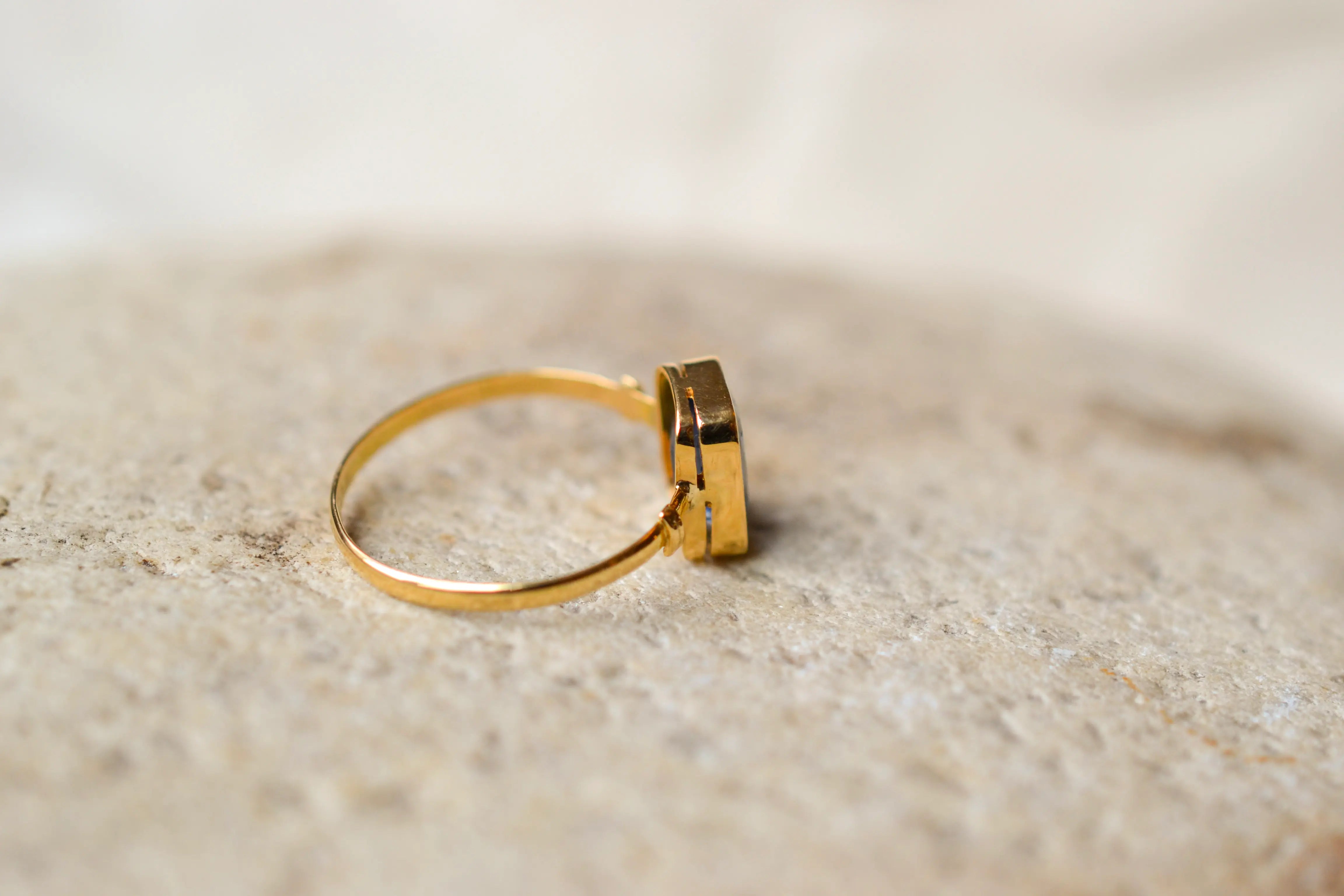 Bague pierre bleue rectangulaire